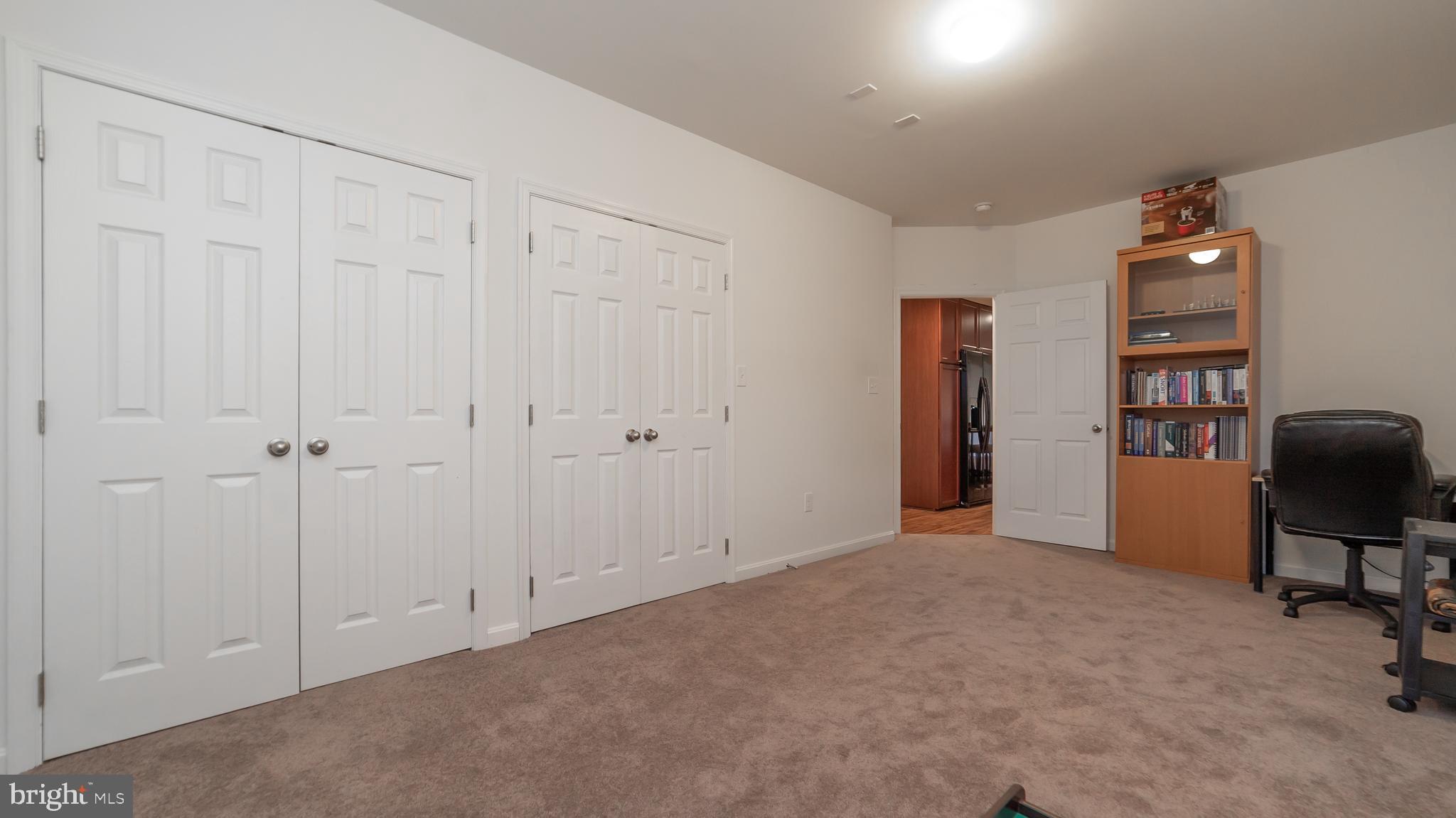 COMPASS POINTE - Residential