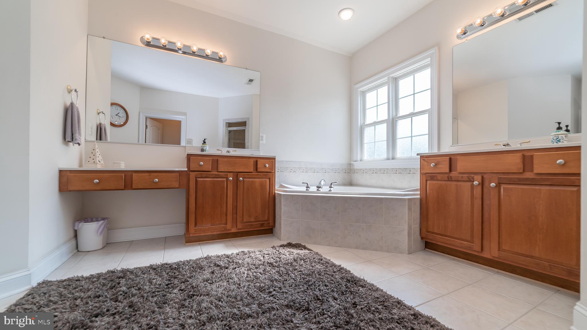 COMPASS POINTE - Residential