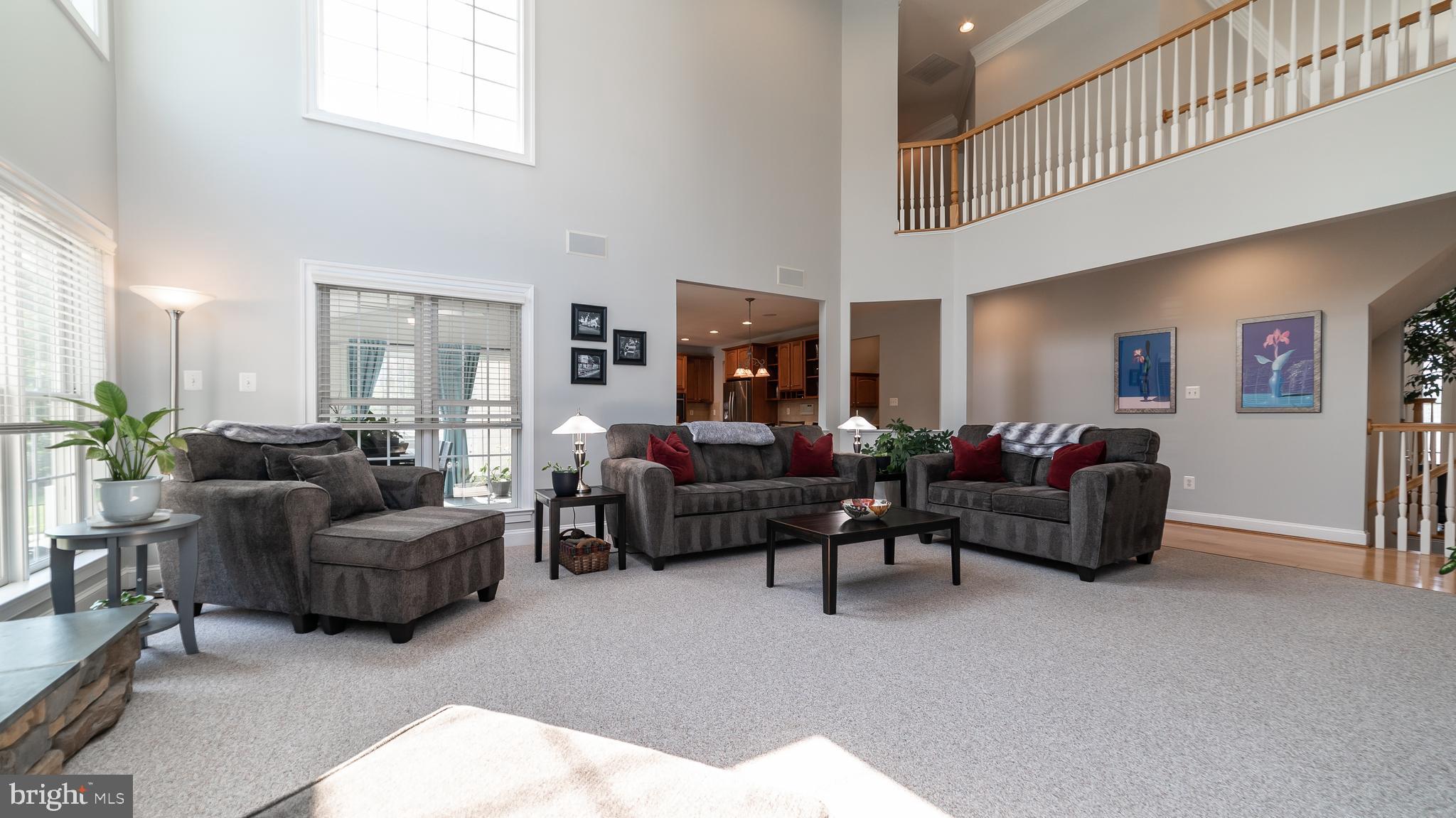 COMPASS POINTE - Residential