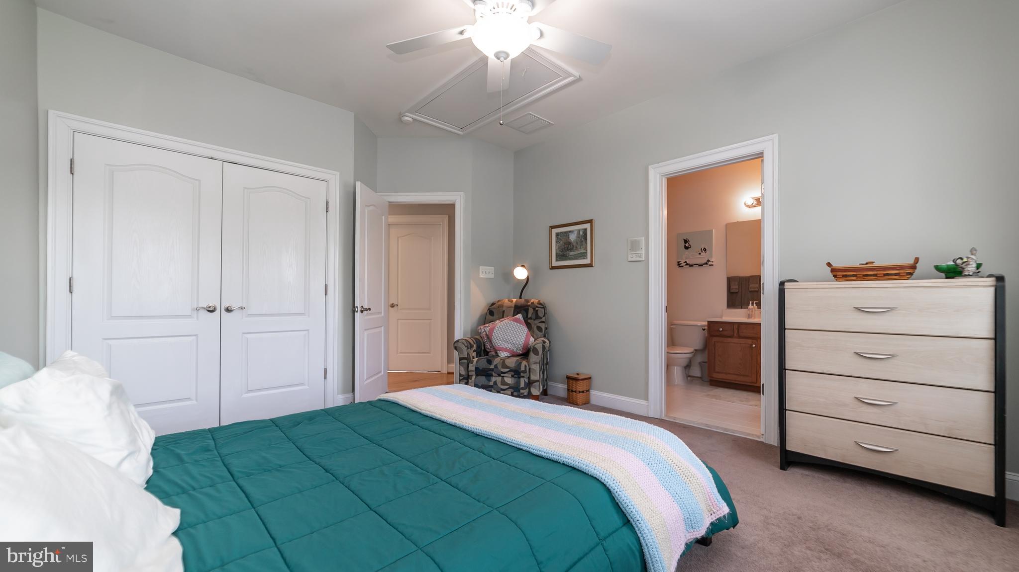 COMPASS POINTE - Residential