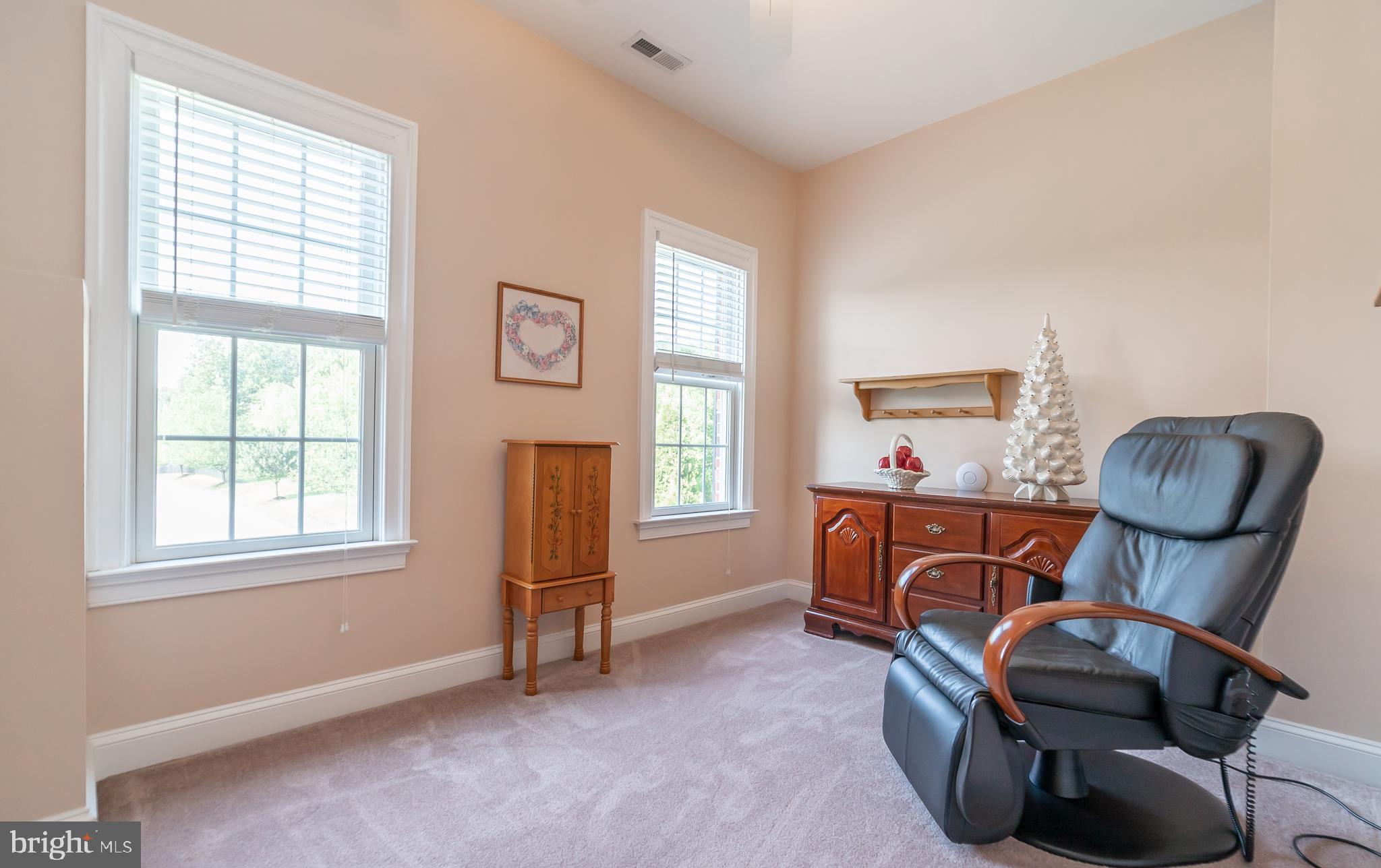 COMPASS POINTE - Residential