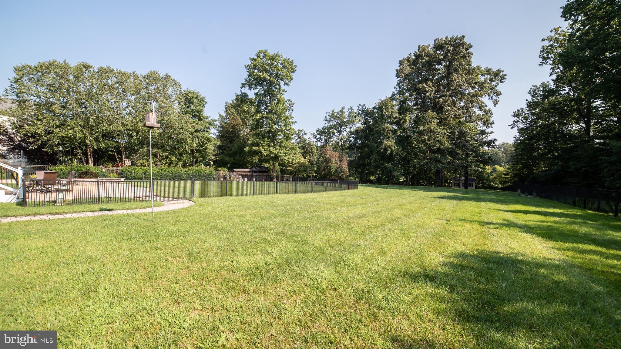 COMPASS POINTE - Residential