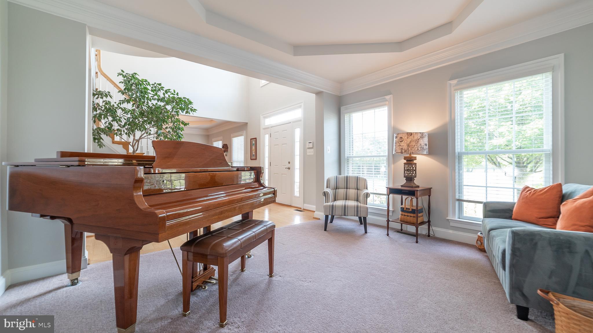 COMPASS POINTE - Residential