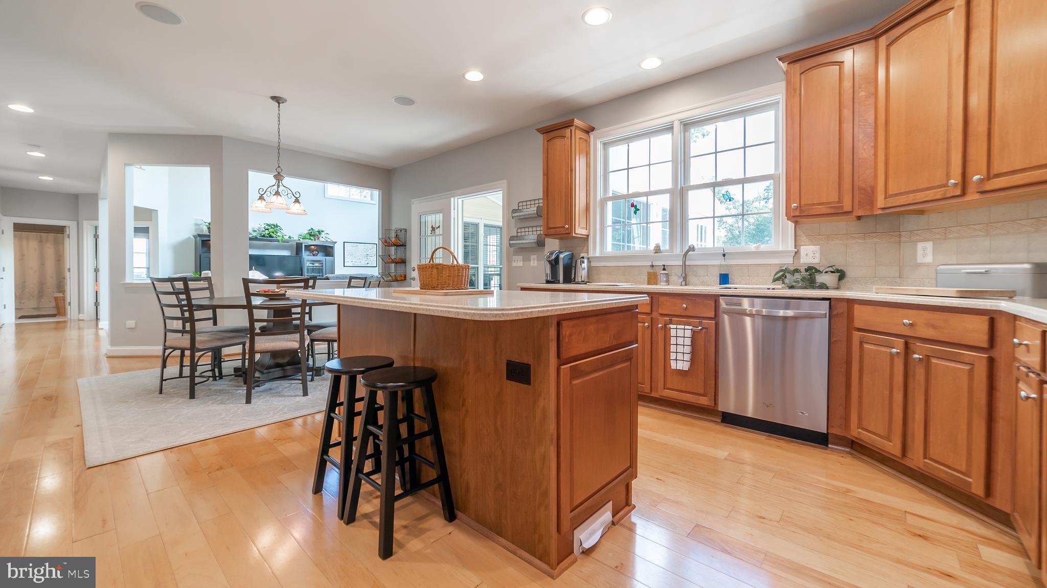 COMPASS POINTE - Residential