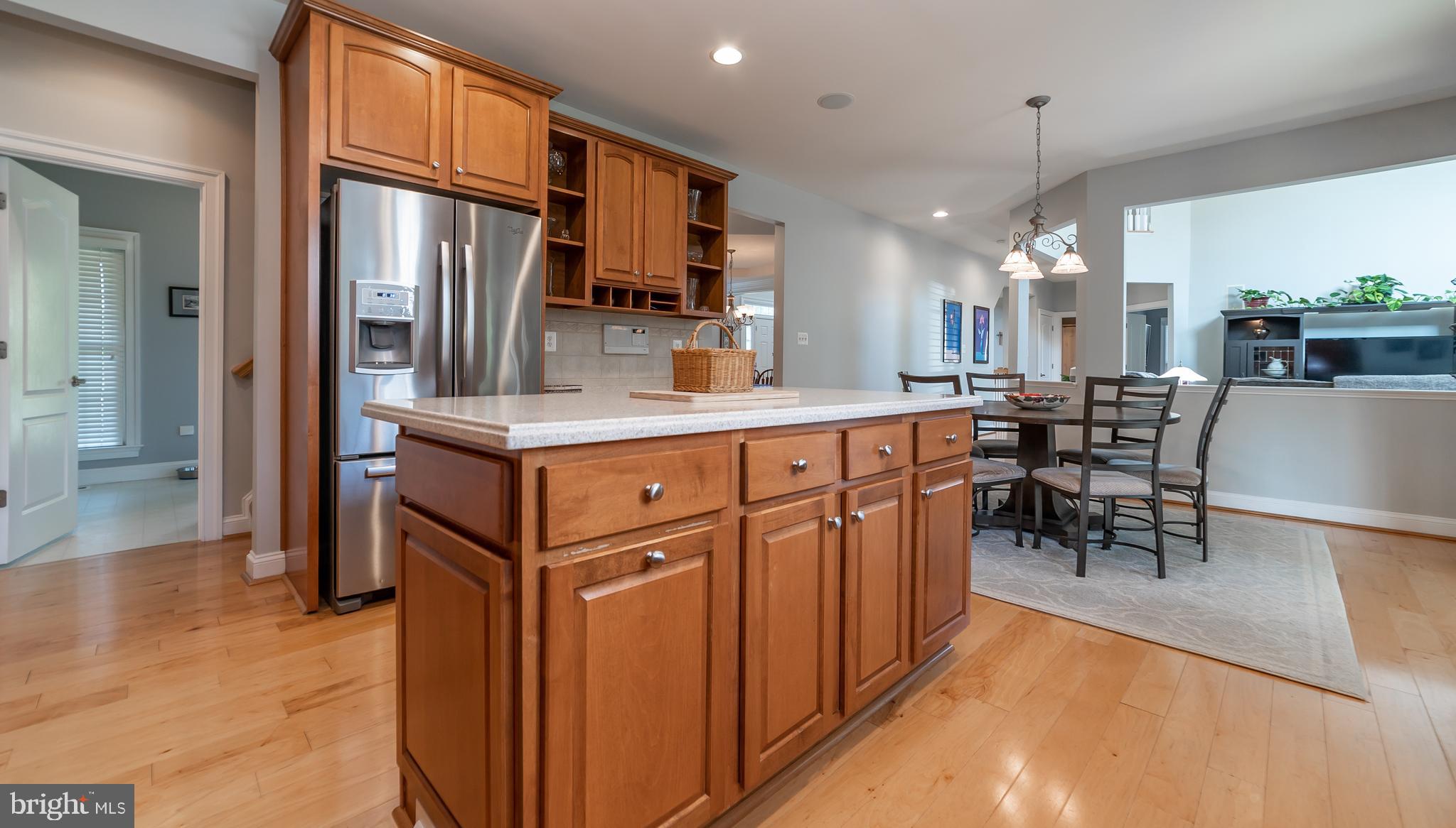 COMPASS POINTE - Residential