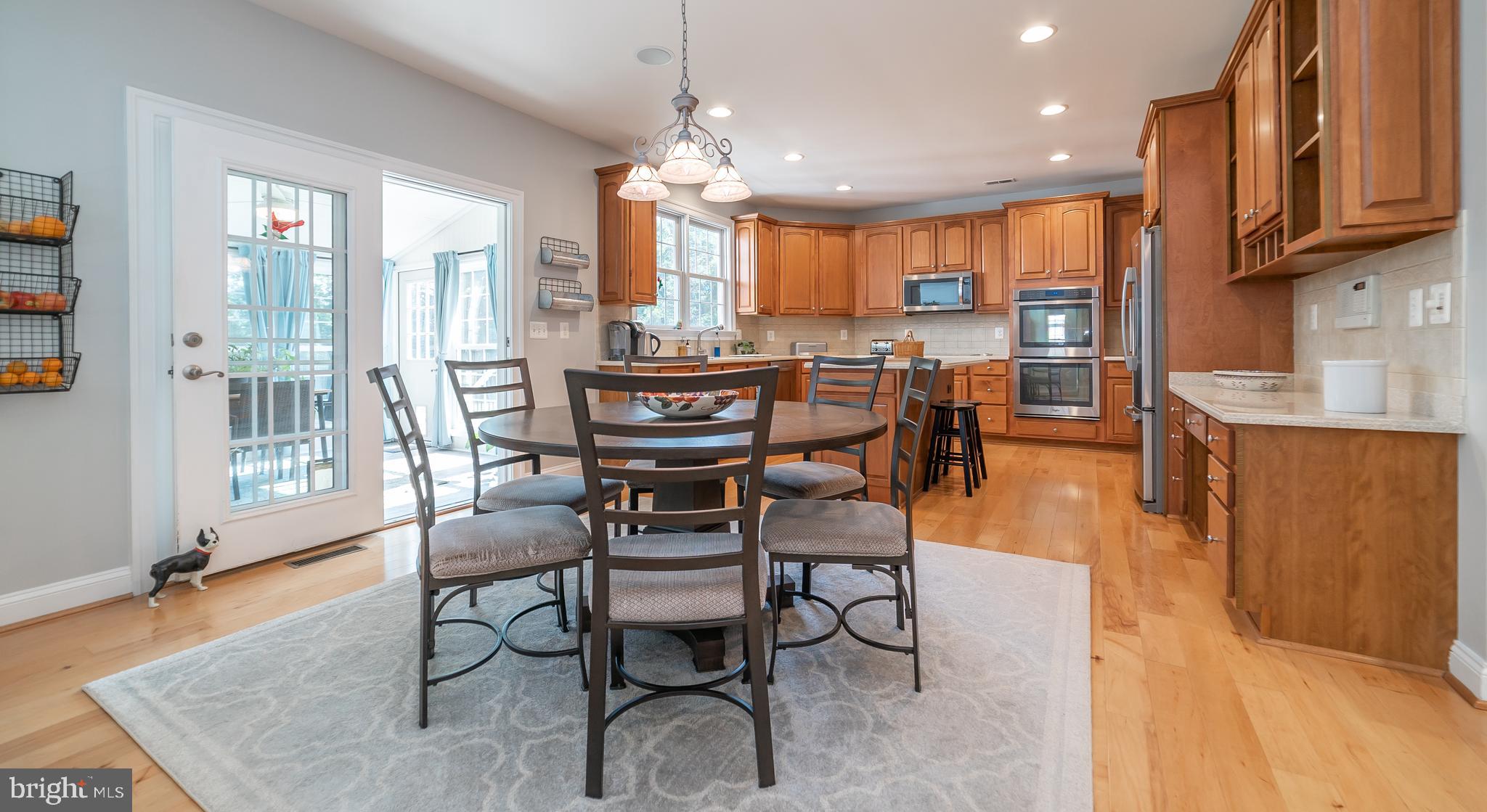 COMPASS POINTE - Residential