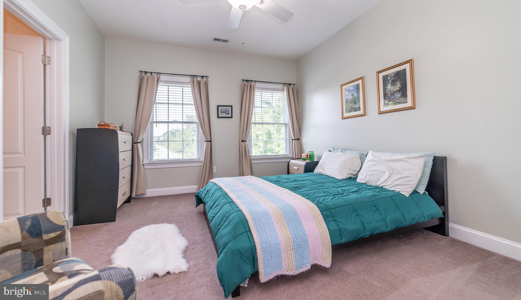 COMPASS POINTE - Residential