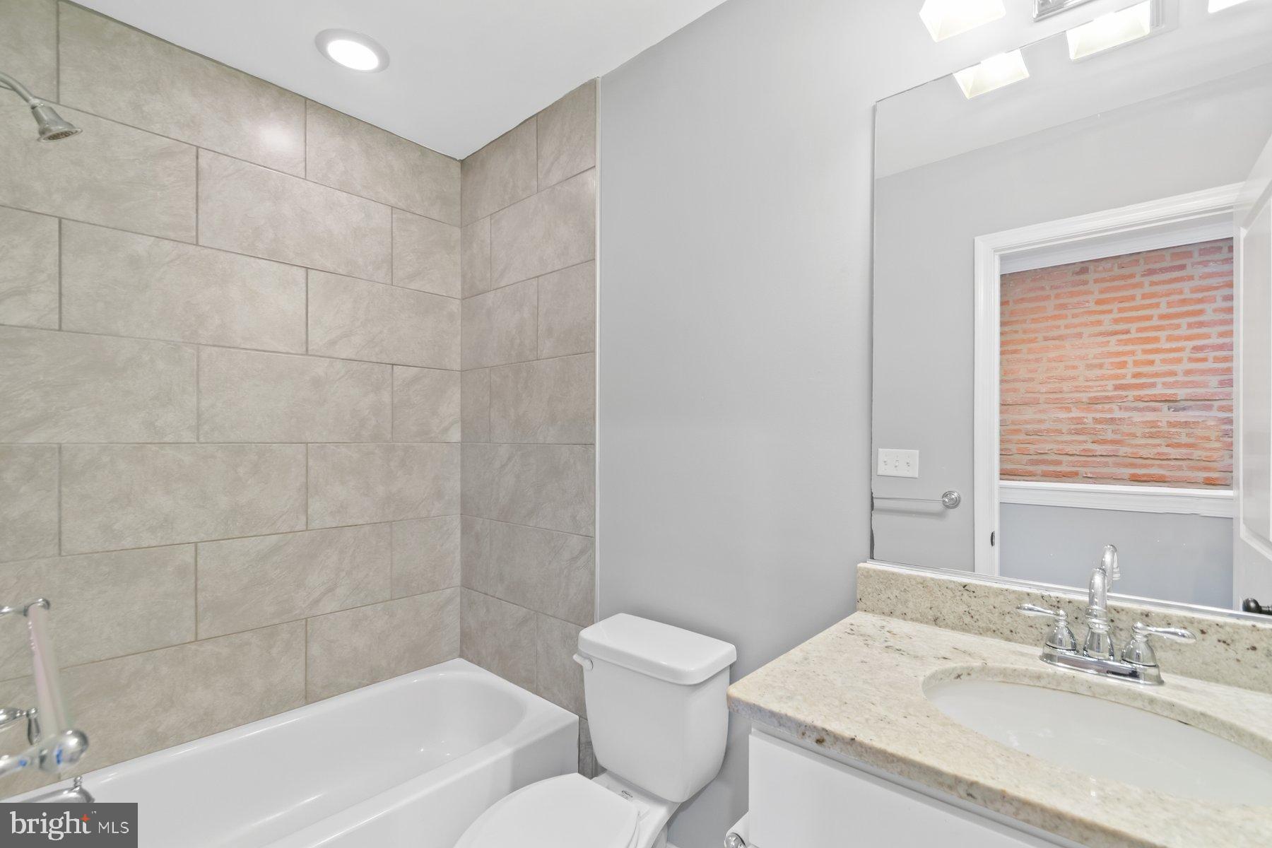 FEDERAL HILL HISTORIC DISTRICT - Residential Lease