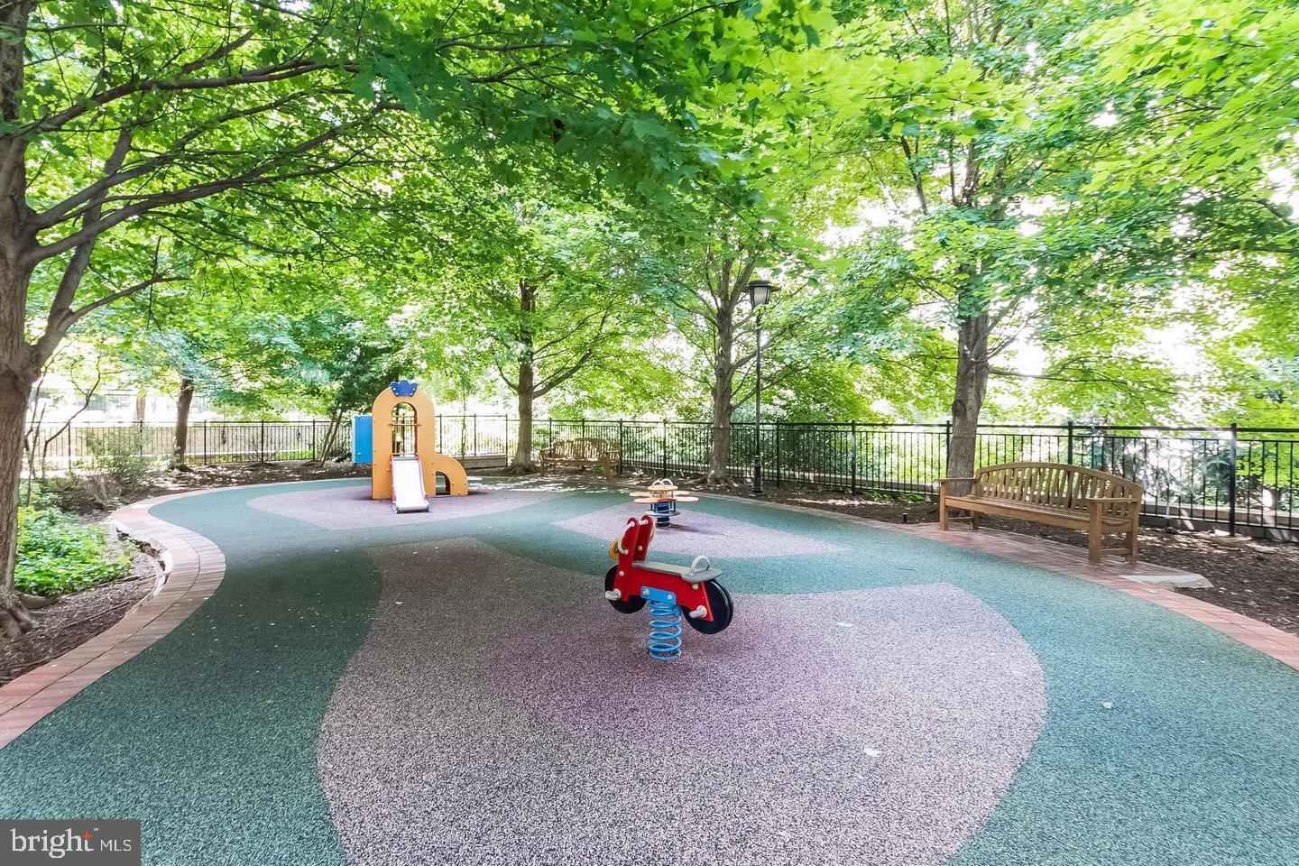 WHITE FLINT STATION - Residential Lease