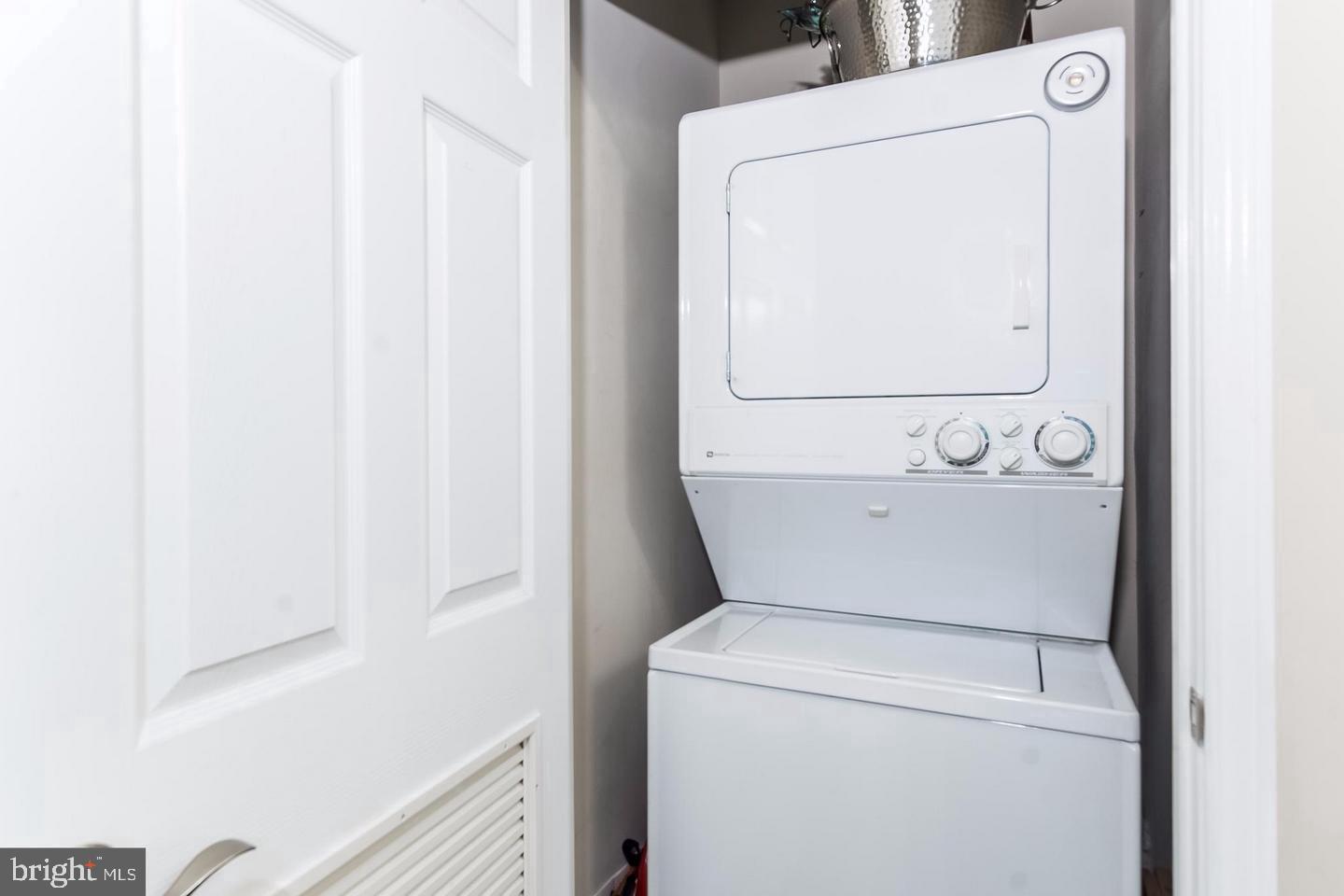 WHITE FLINT STATION - Residential Lease