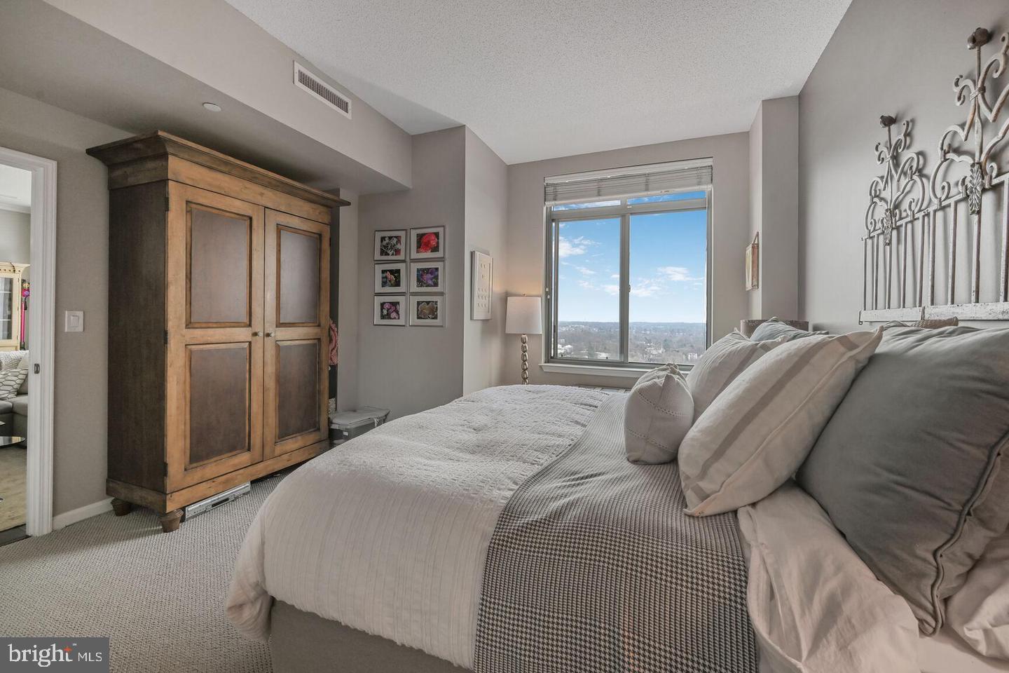 WHITE FLINT STATION - Residential Lease