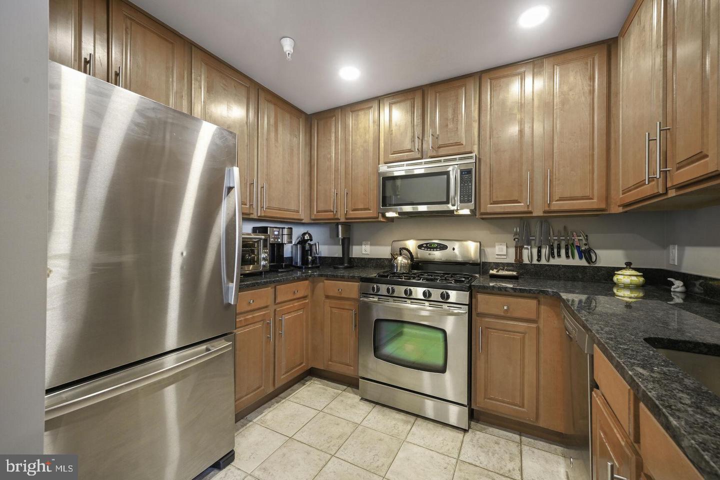 WHITE FLINT STATION - Residential Lease