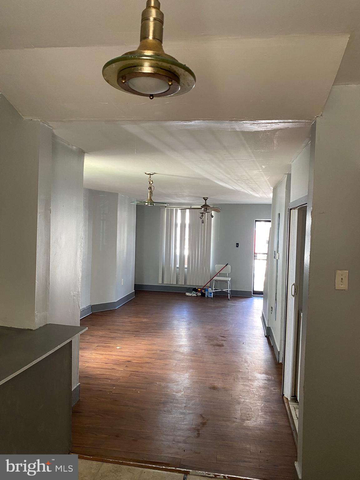 1652 S CONESTOGA STREET