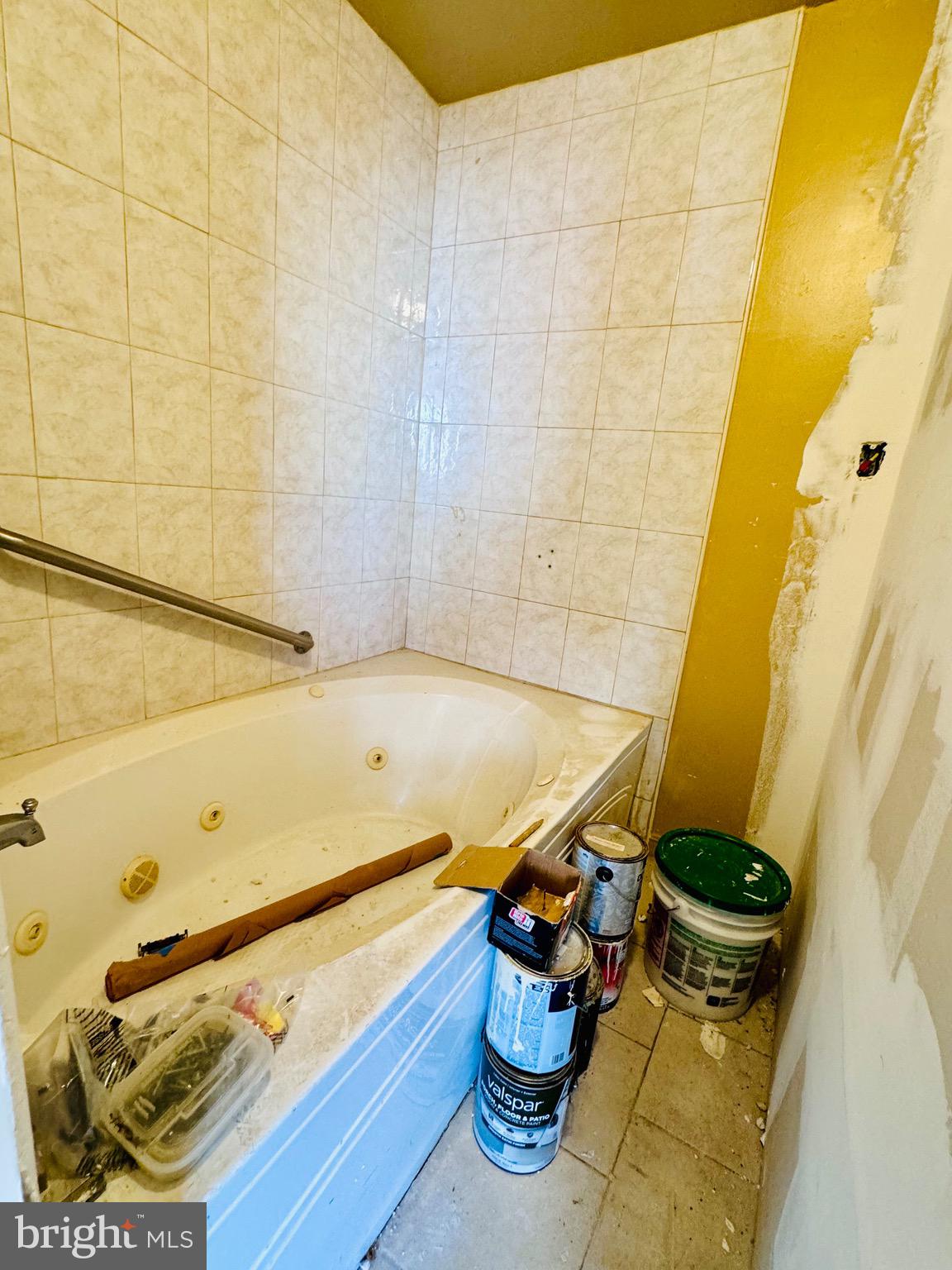 NORTHEAST READING - Residential