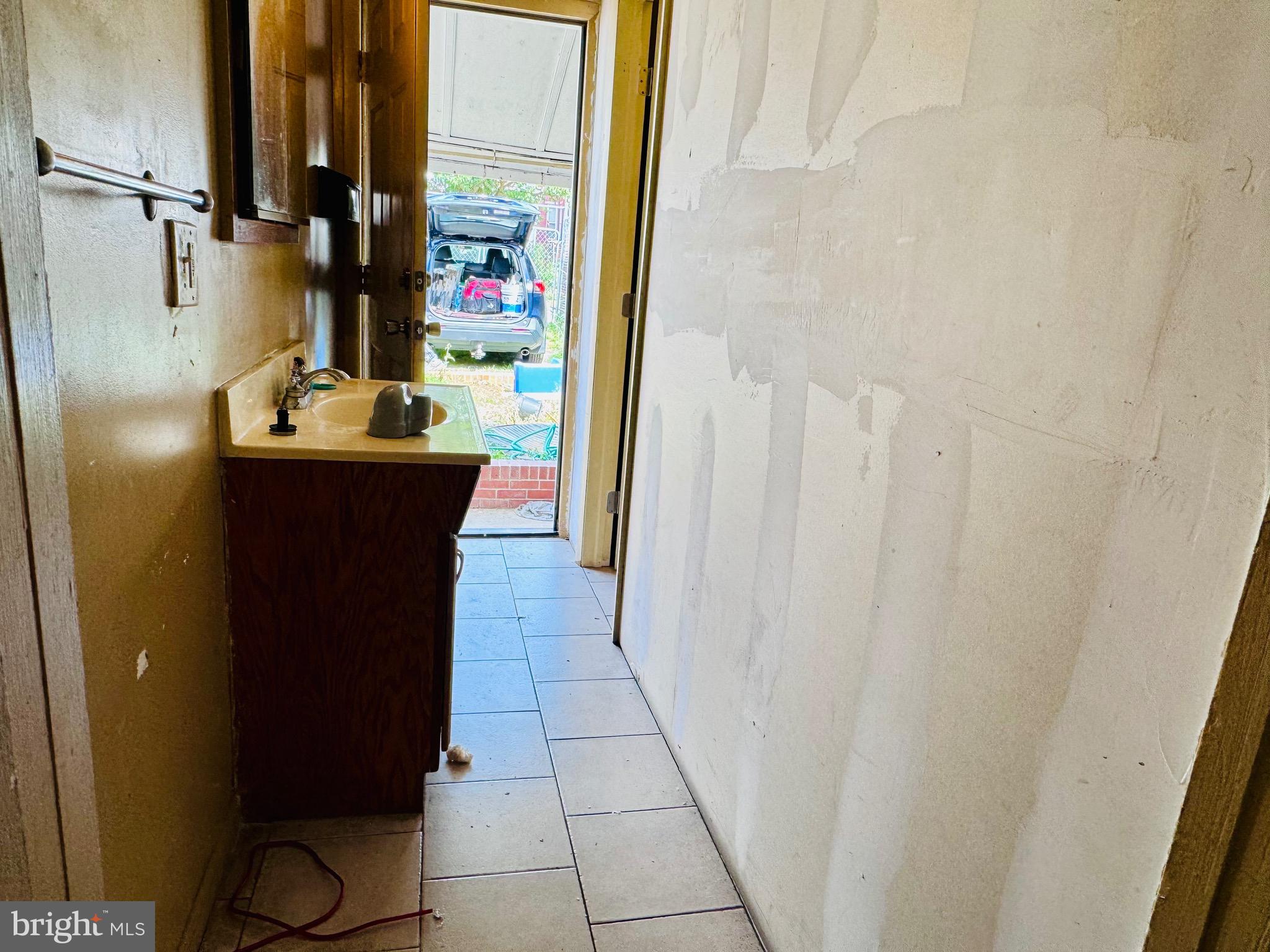 NORTHEAST READING - Residential