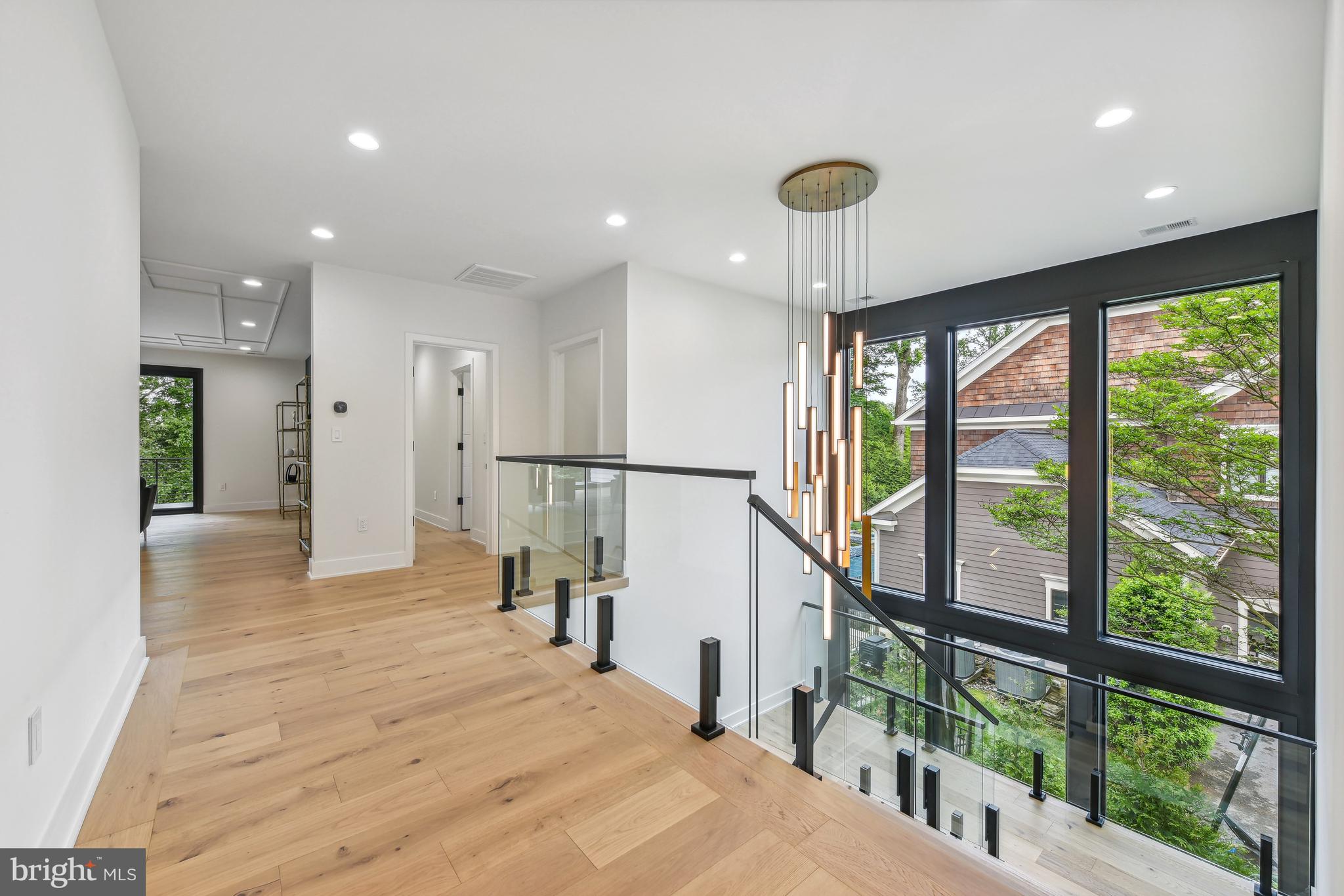 HANSBOROUGH - Residential