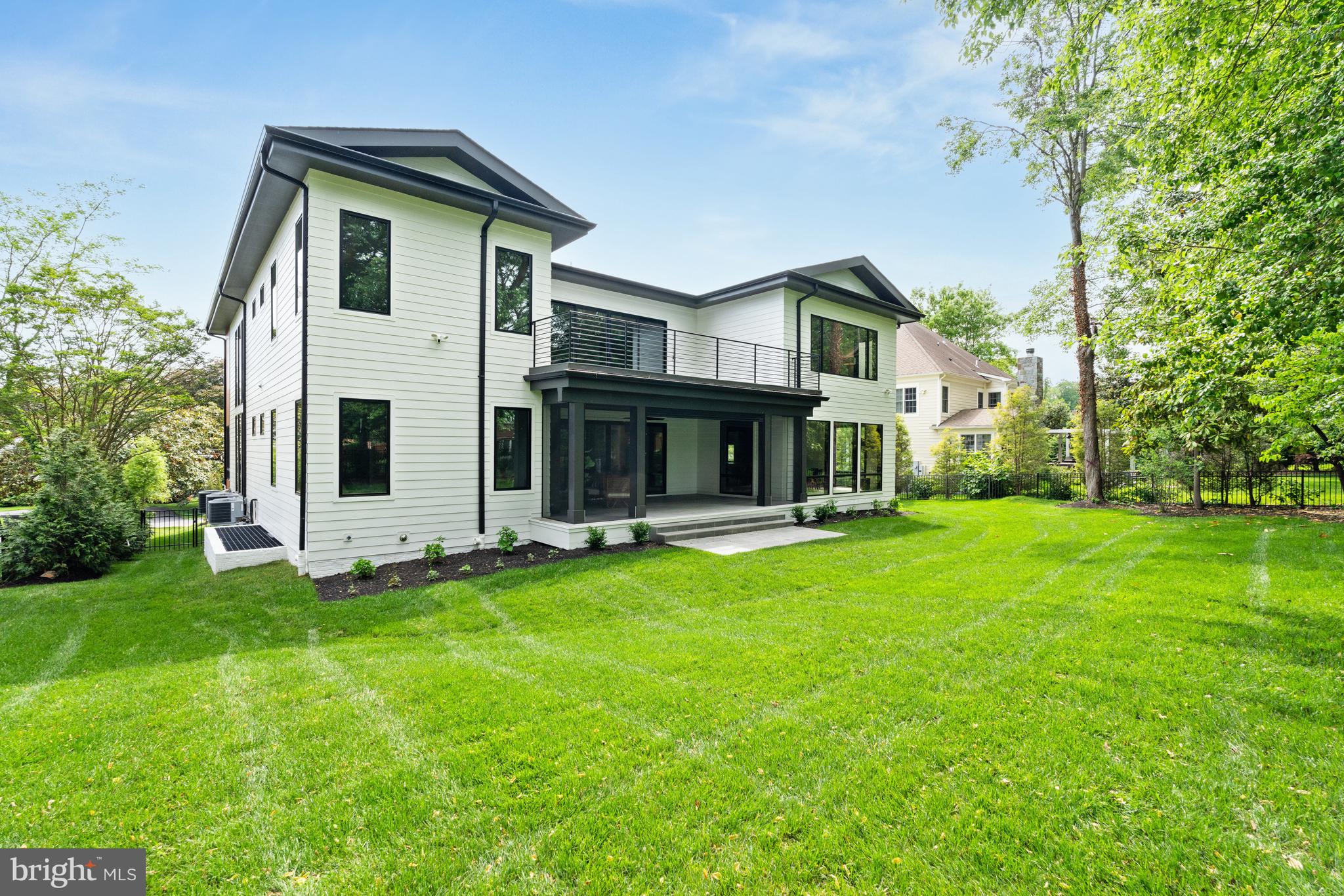 HANSBOROUGH - Residential