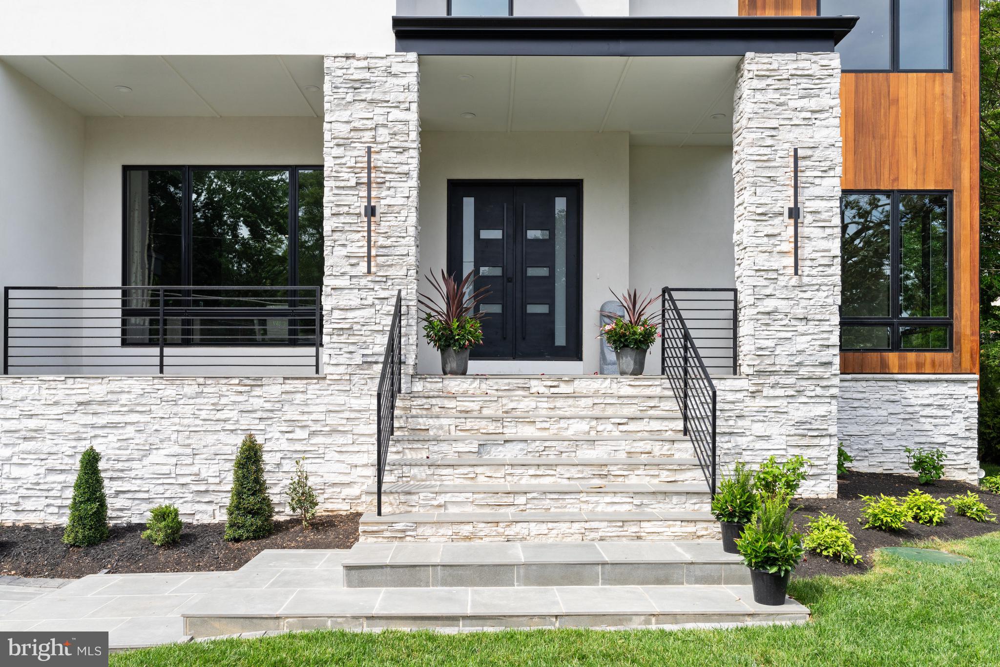 HANSBOROUGH - Residential