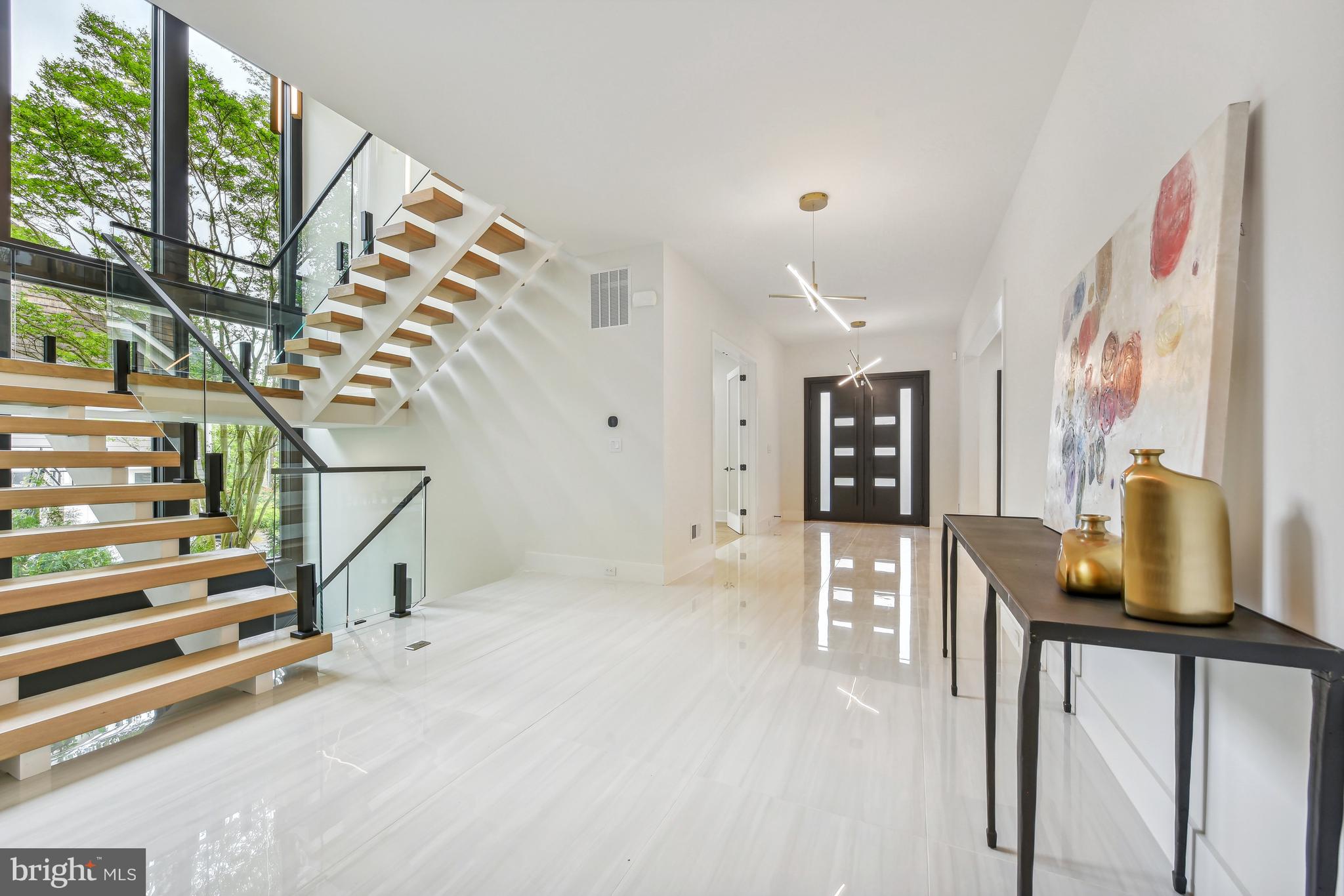 HANSBOROUGH - Residential