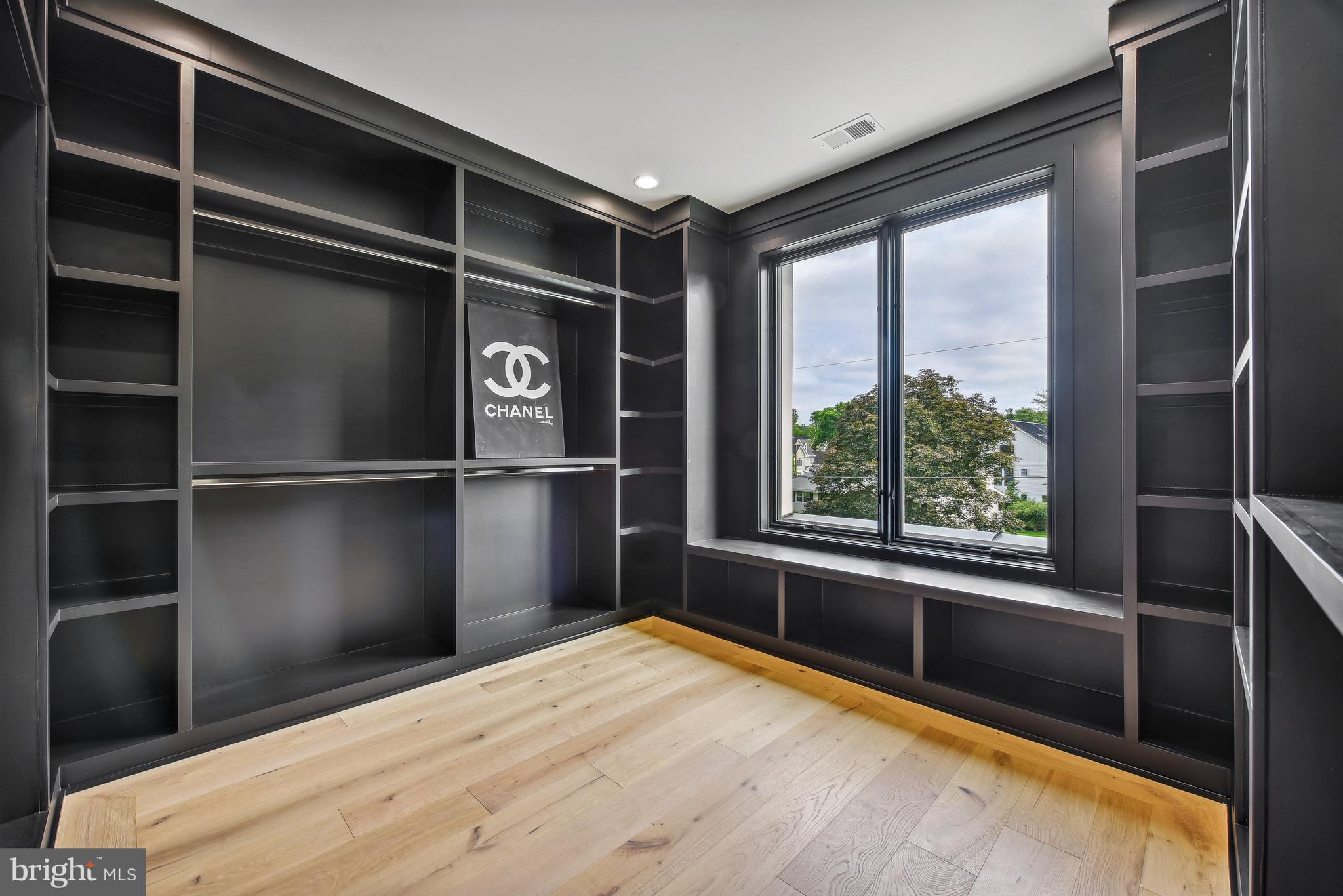 HANSBOROUGH - Residential