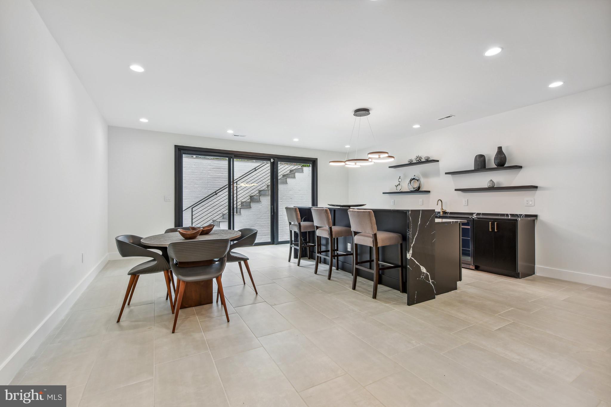 HANSBOROUGH - Residential