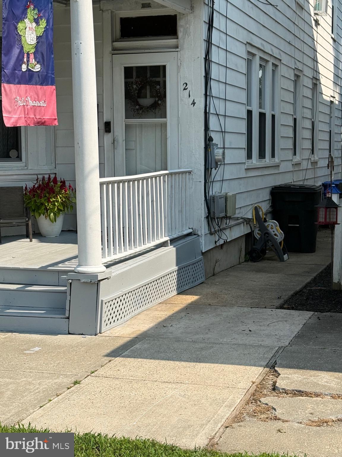 214 BROAD STREET