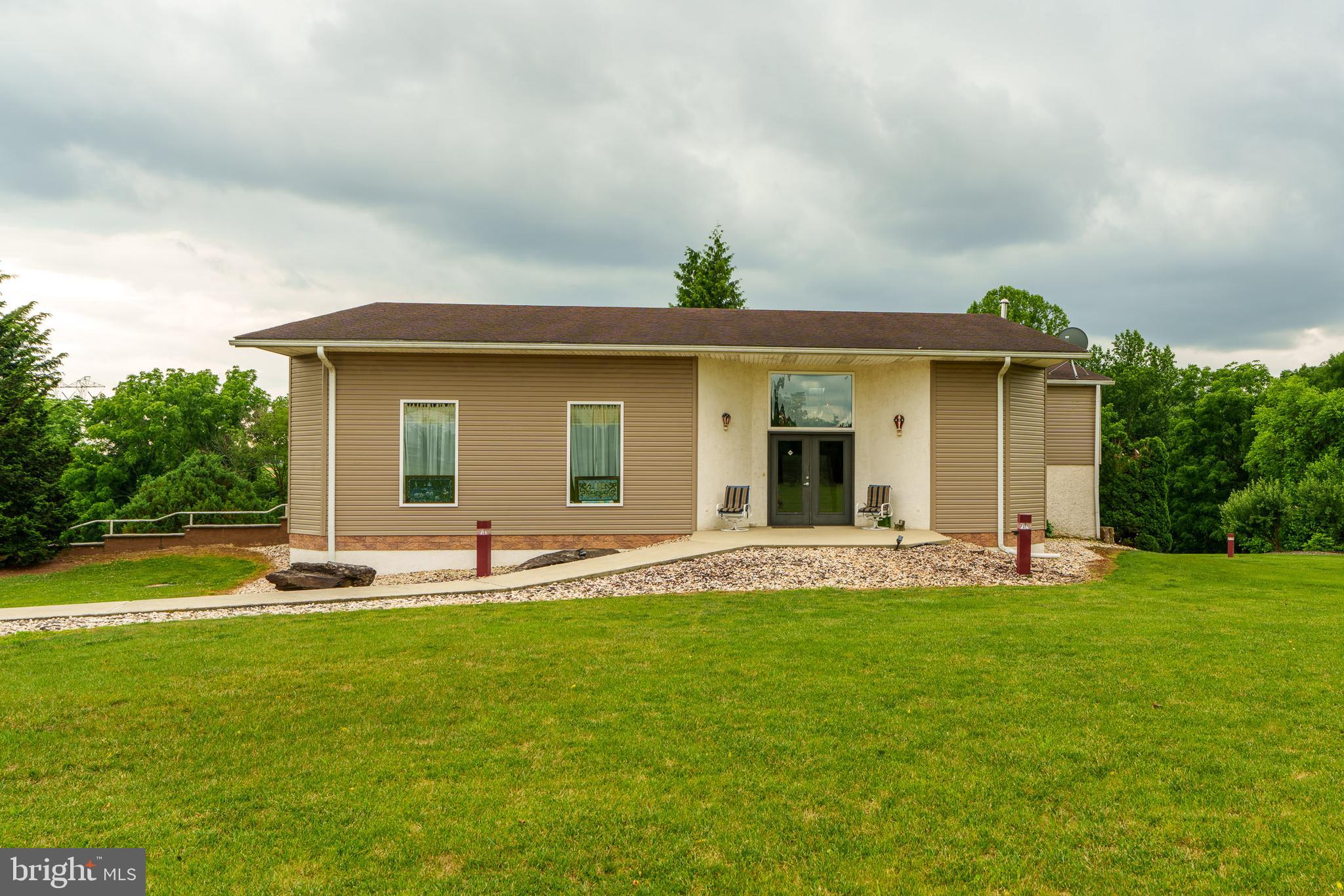 15 WOOD VALLEY LANE