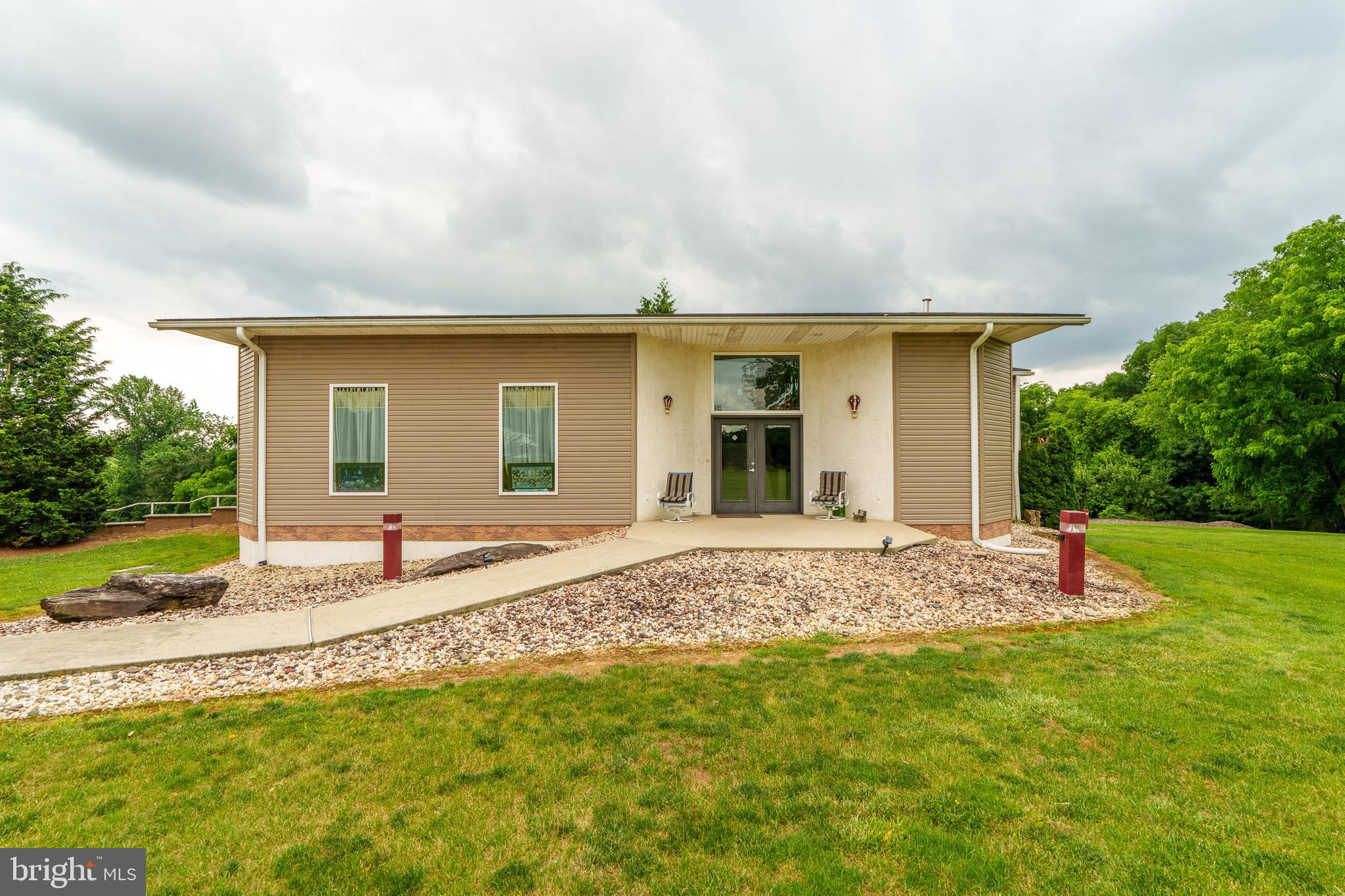 15 WOOD VALLEY LANE