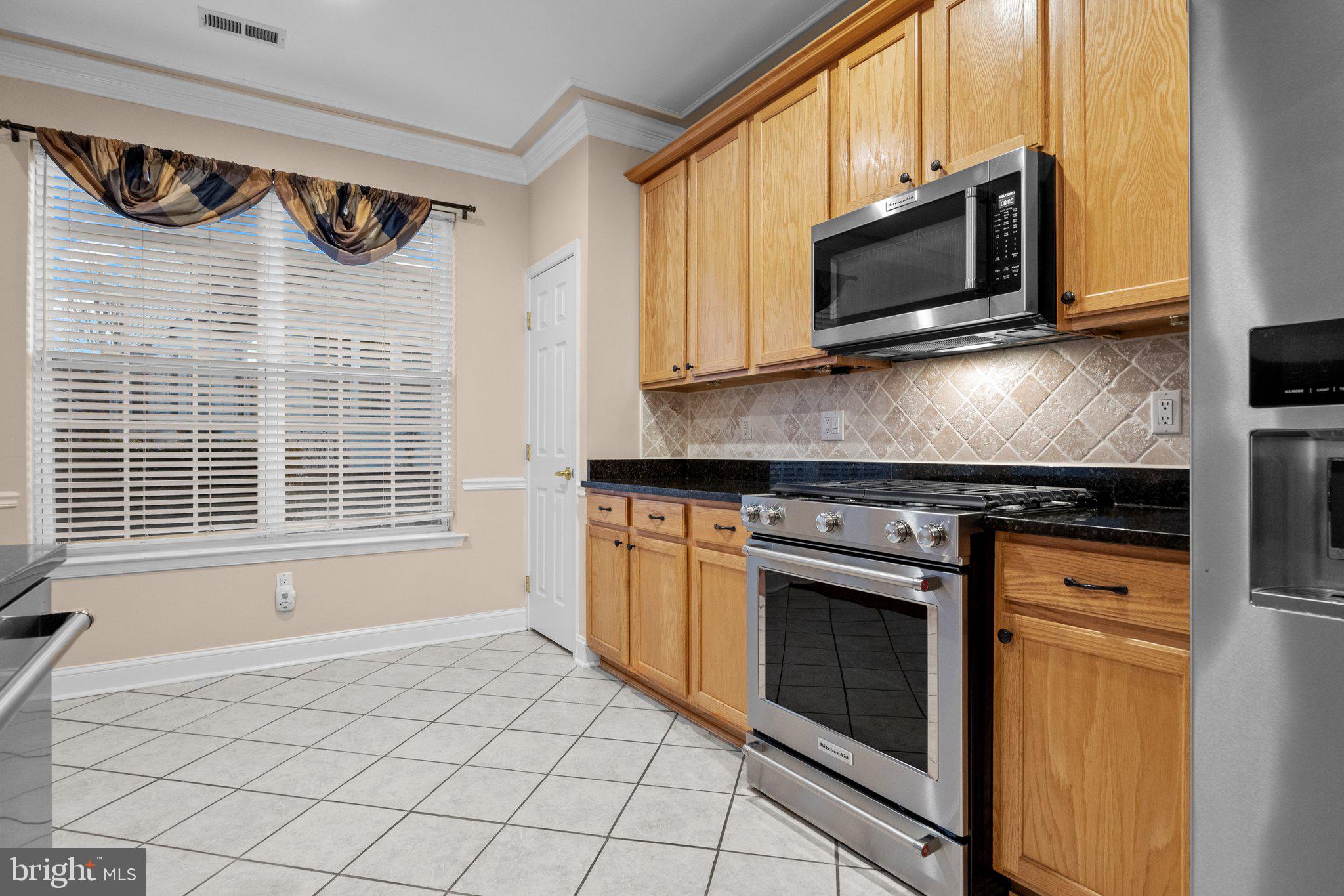 HERITAGE CR ESTS - Residential