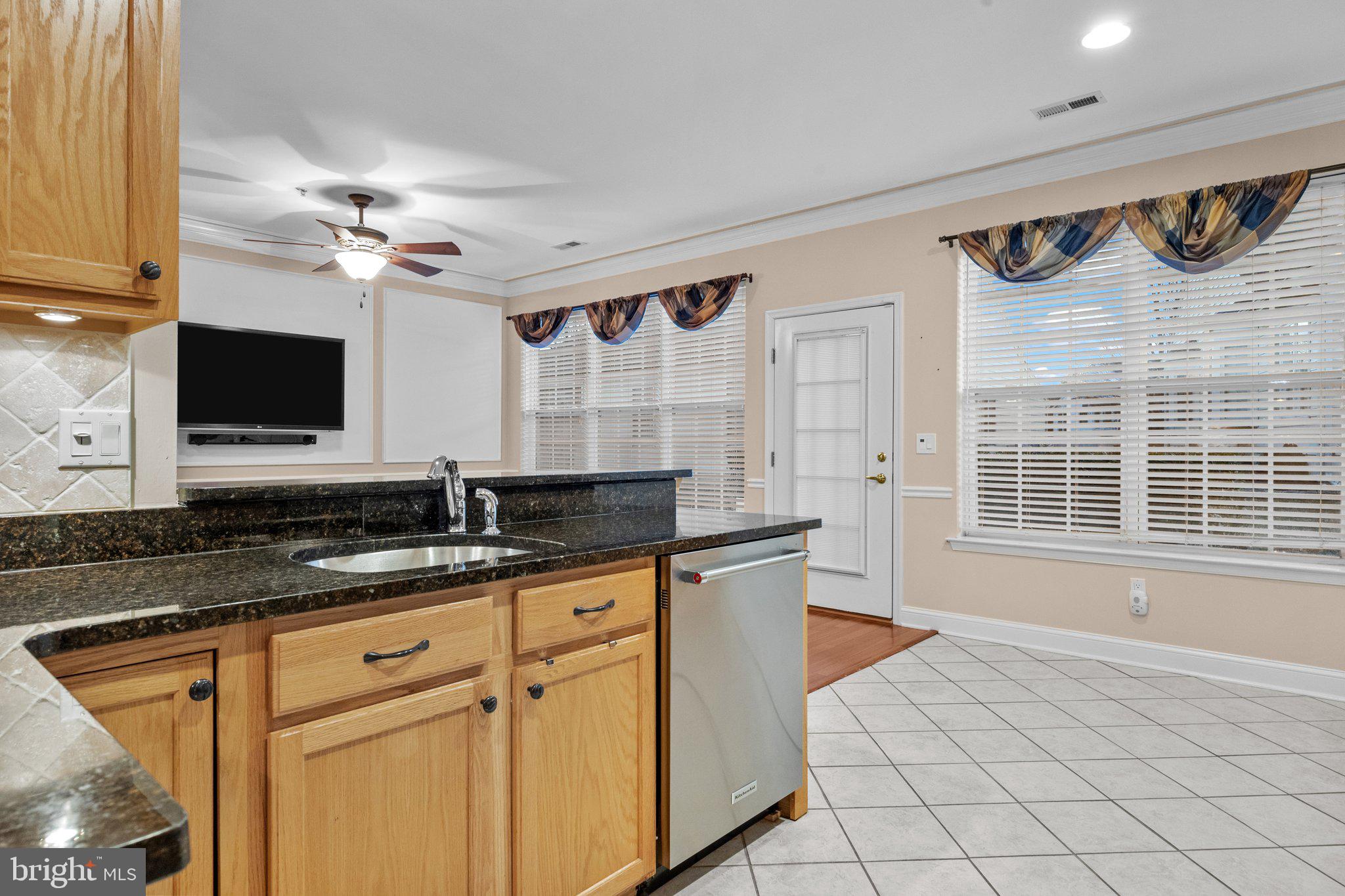 HERITAGE CR ESTS - Residential