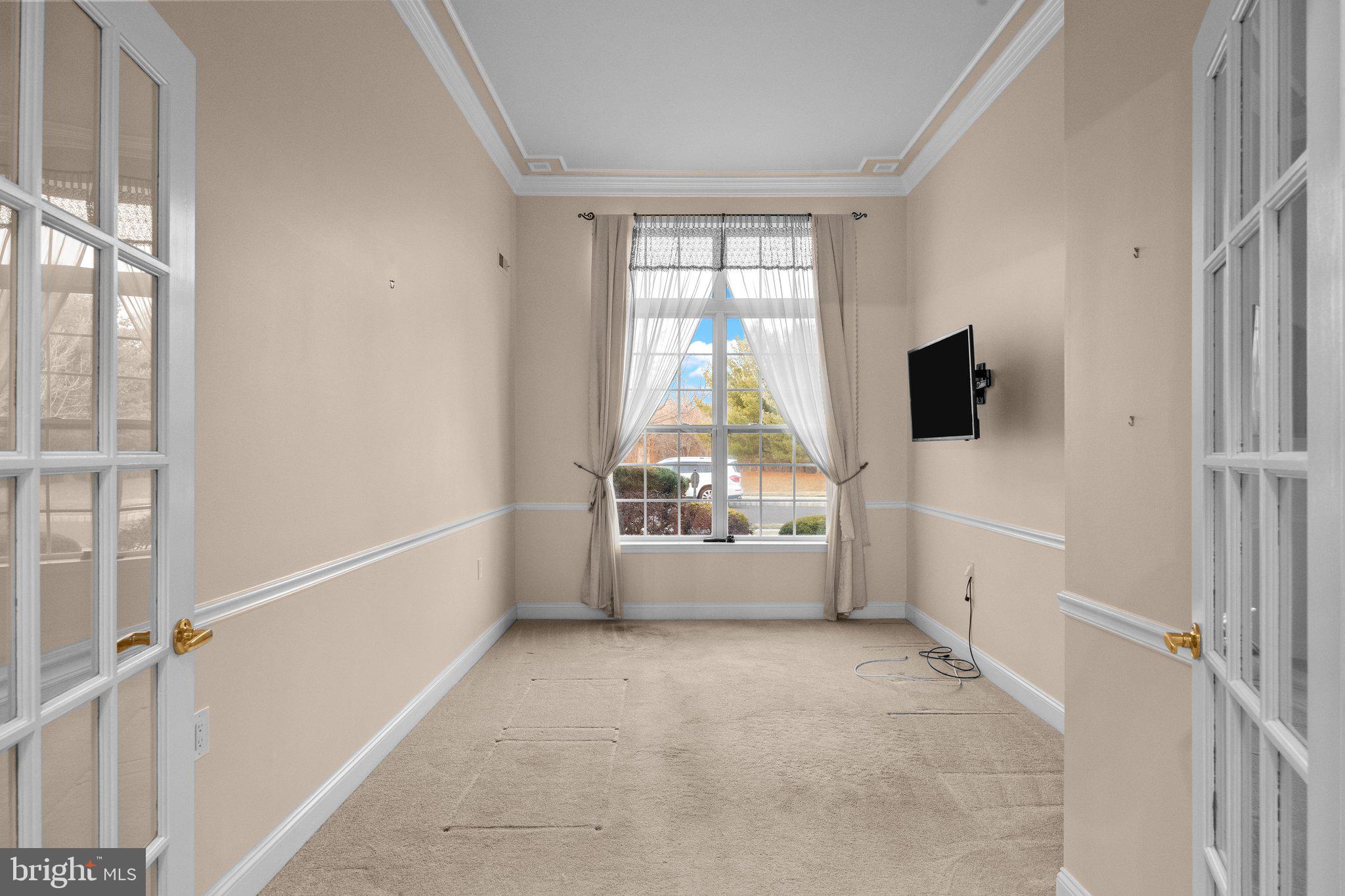 HERITAGE CR ESTS - Residential