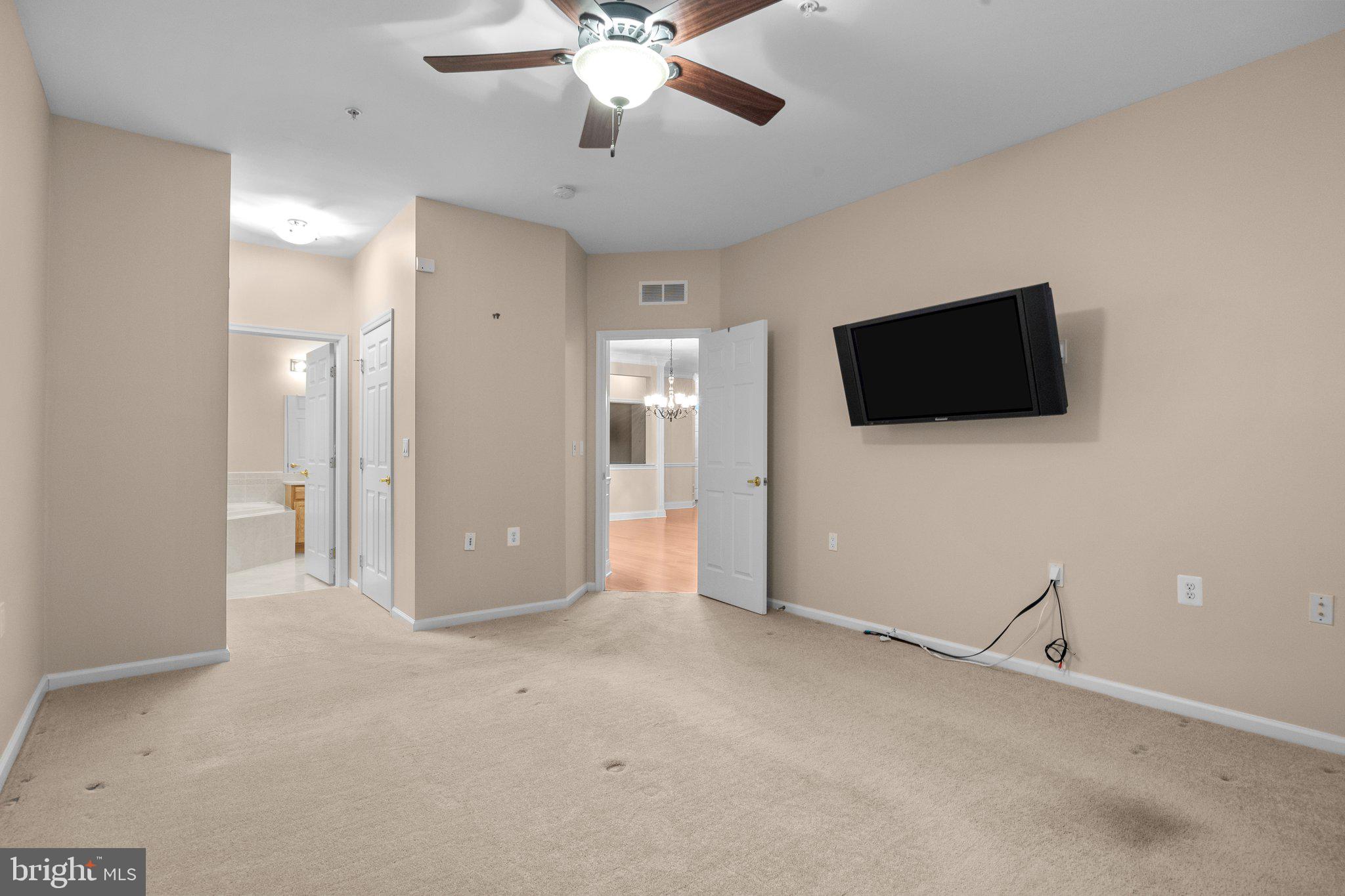 HERITAGE CR ESTS - Residential