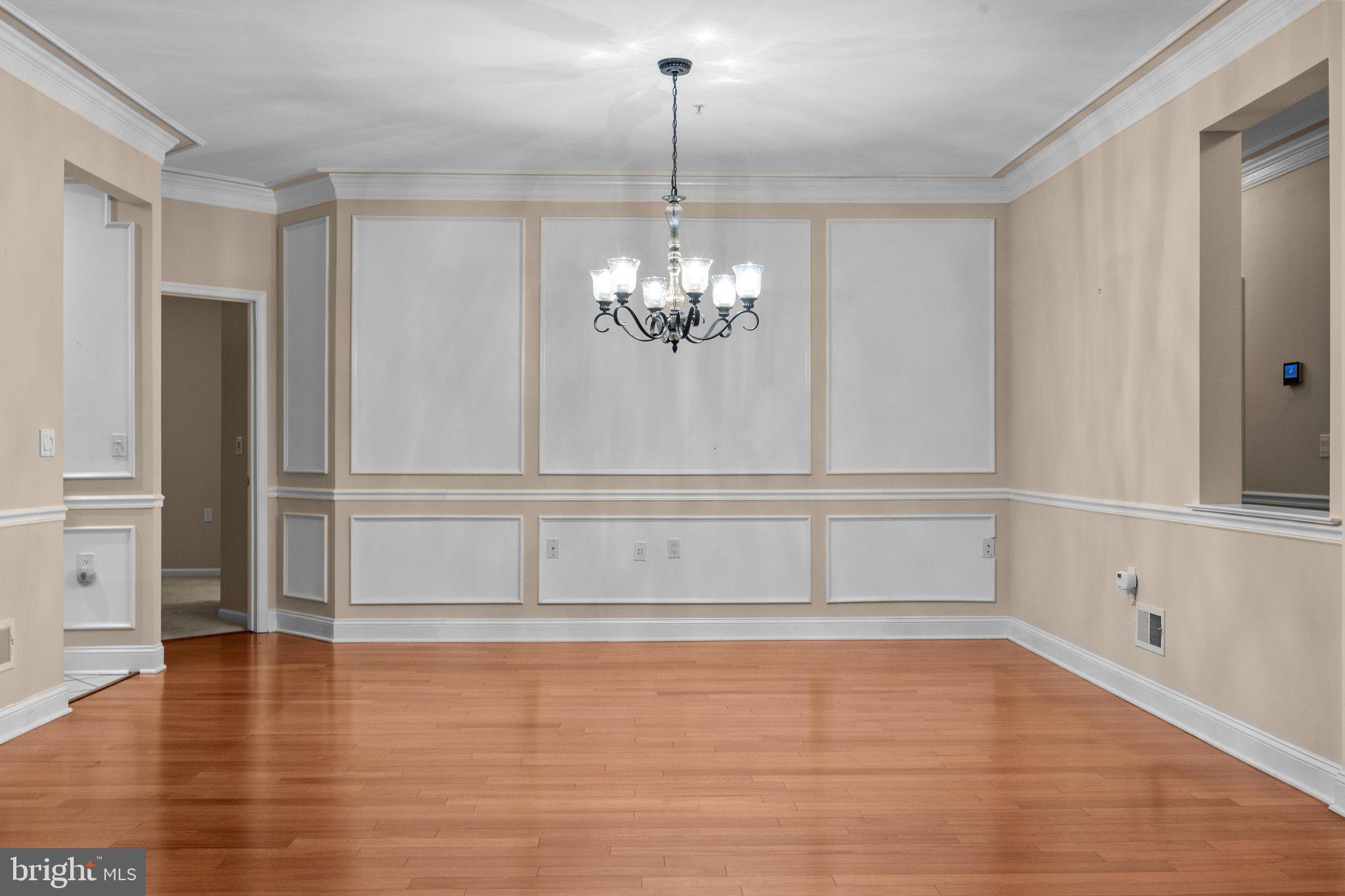 HERITAGE CR ESTS - Residential