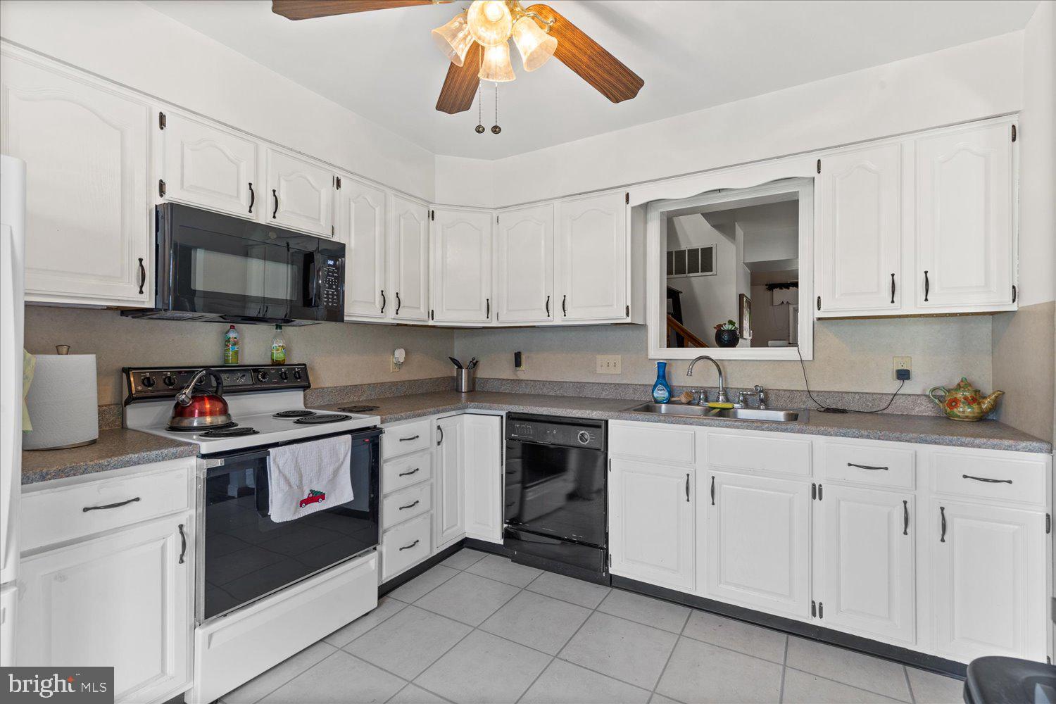 ASHLEA VILLAGE - Residential