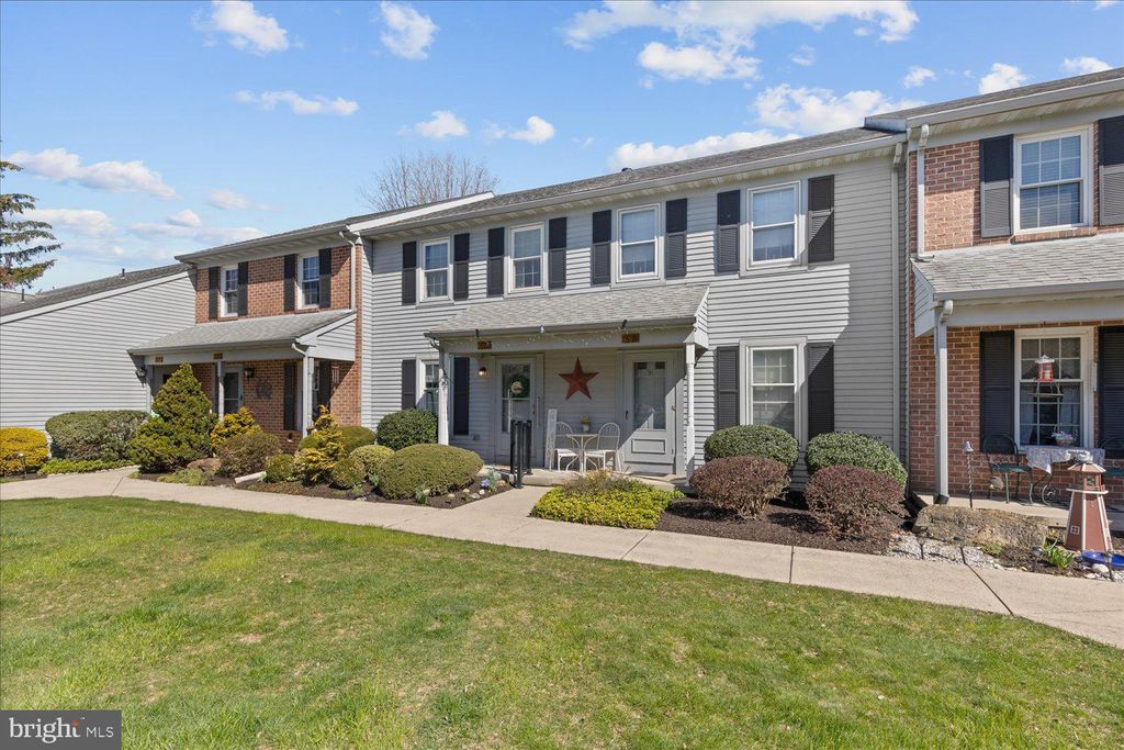 Photo of 50 Ashlea Ville, New Holland, PA 17557 (MLS # PALA2048392)