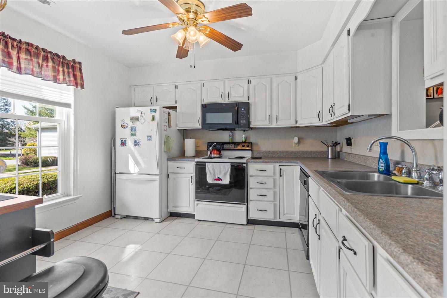 ASHLEA VILLAGE - Residential