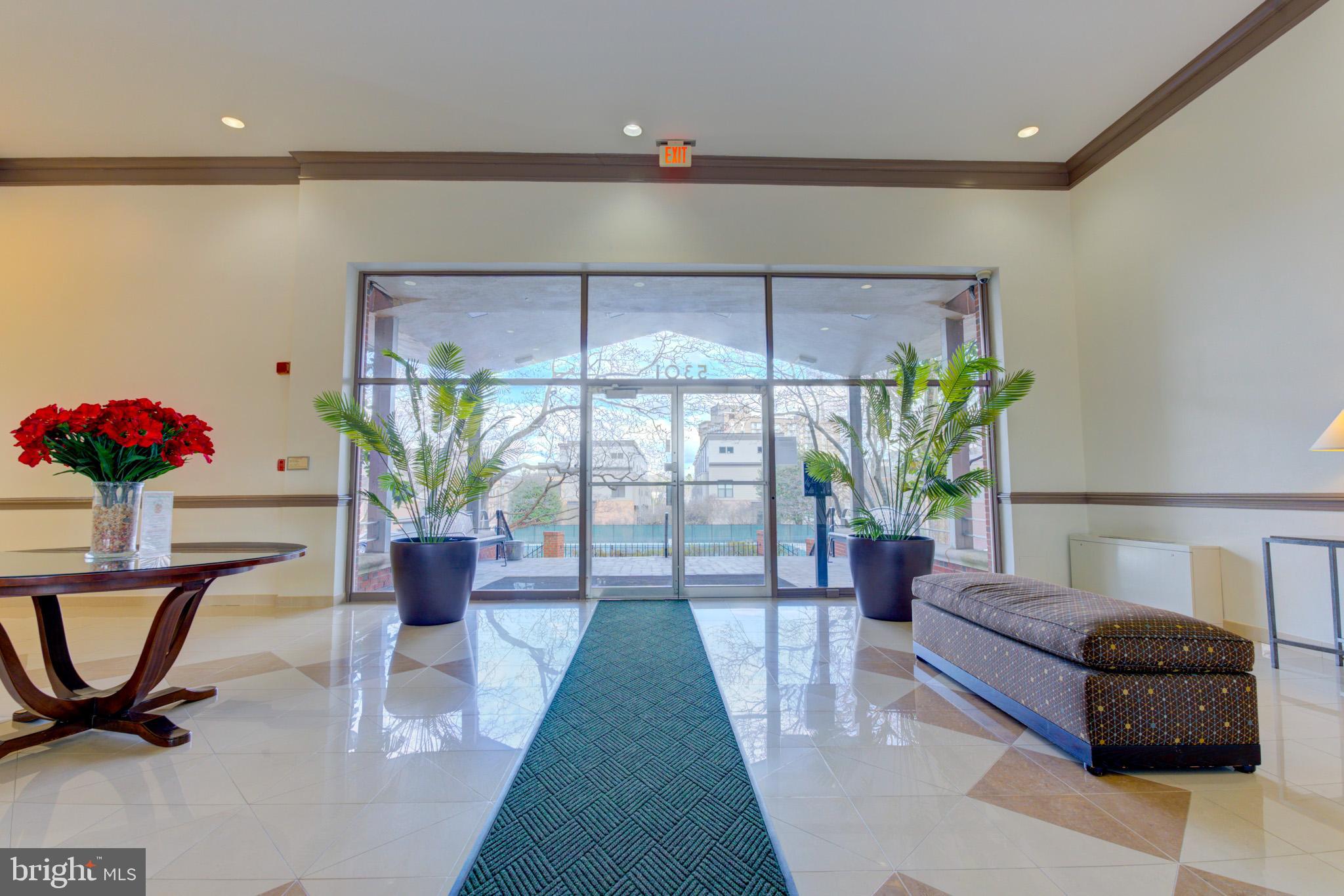 KENWOOD PLACE - Residential