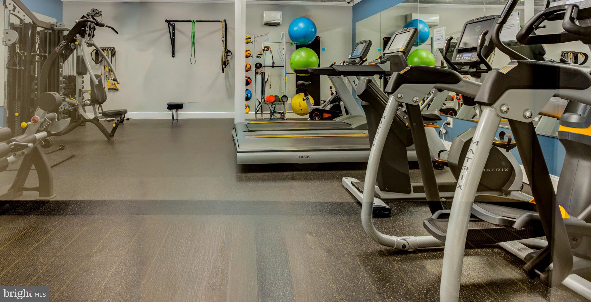 KENWOOD PLACE - Residential