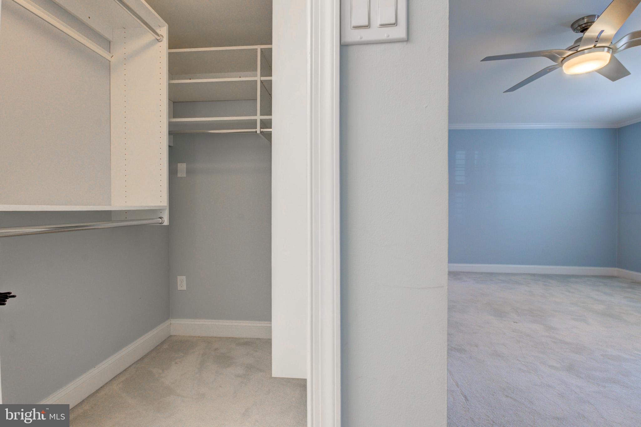 KENWOOD PLACE - Residential