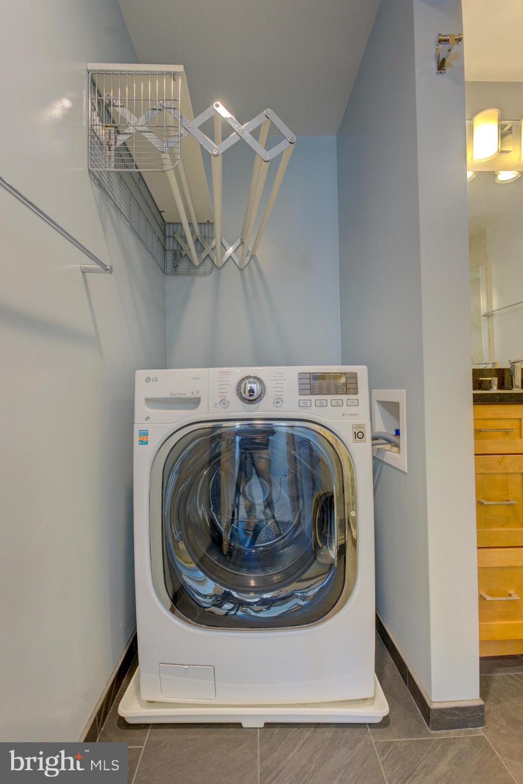 KENWOOD PLACE - Residential