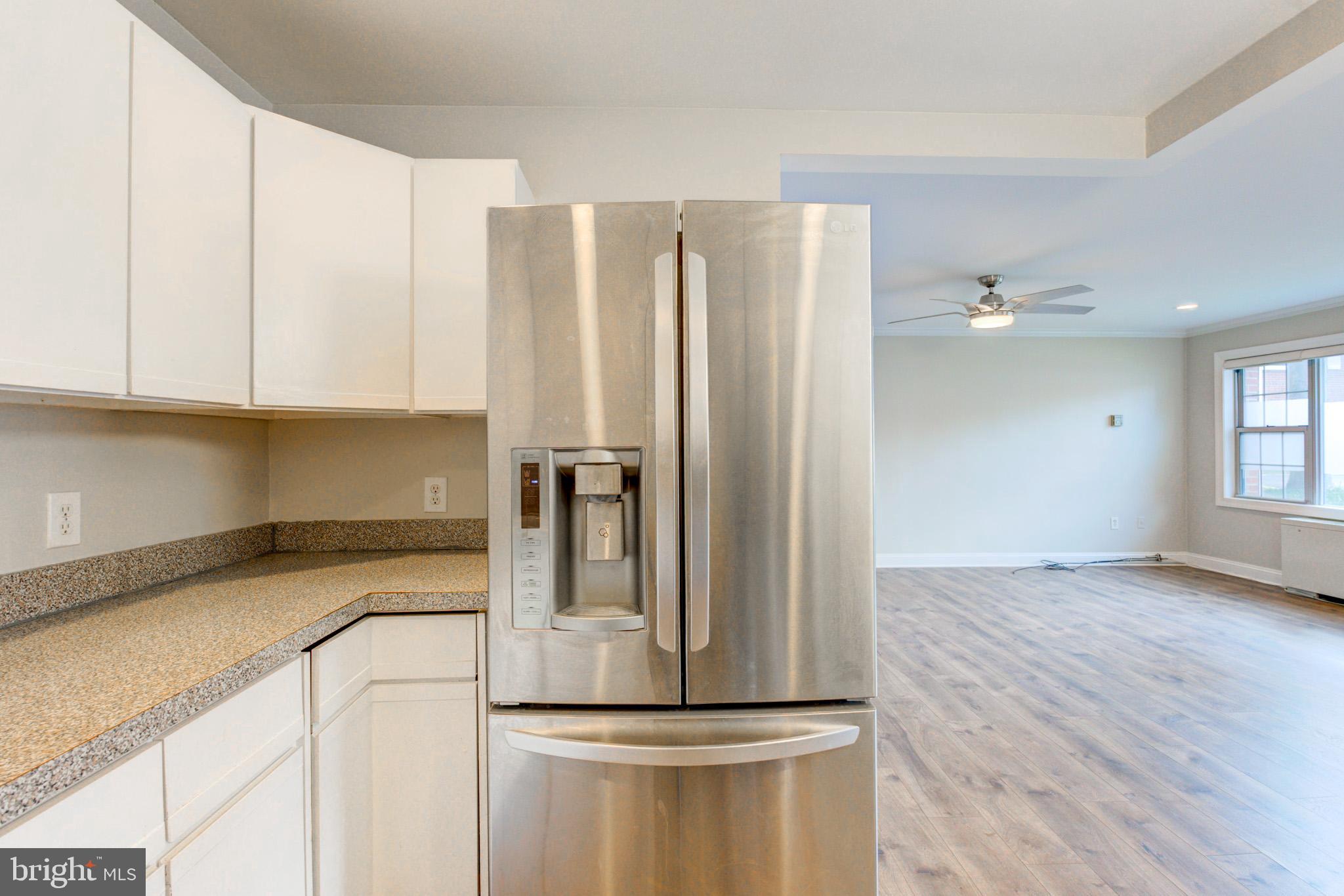 KENWOOD PLACE - Residential