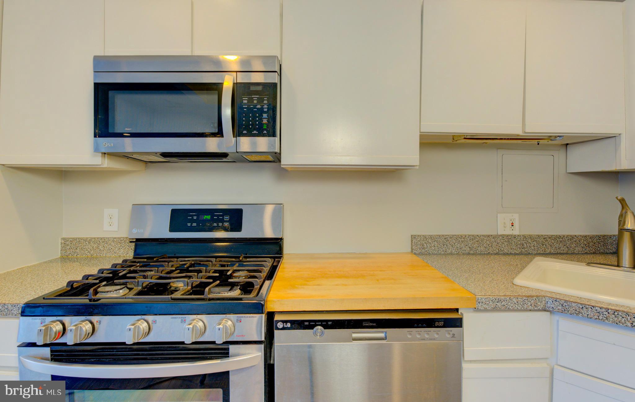 KENWOOD PLACE - Residential