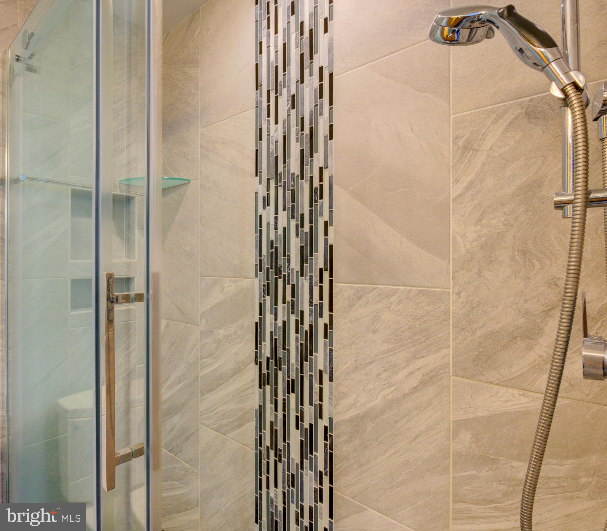 KENWOOD PLACE - Residential