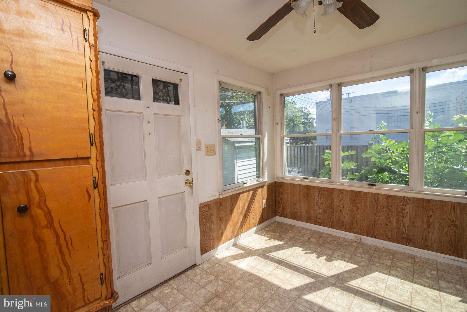 JEFFERSON HOMES - Residential