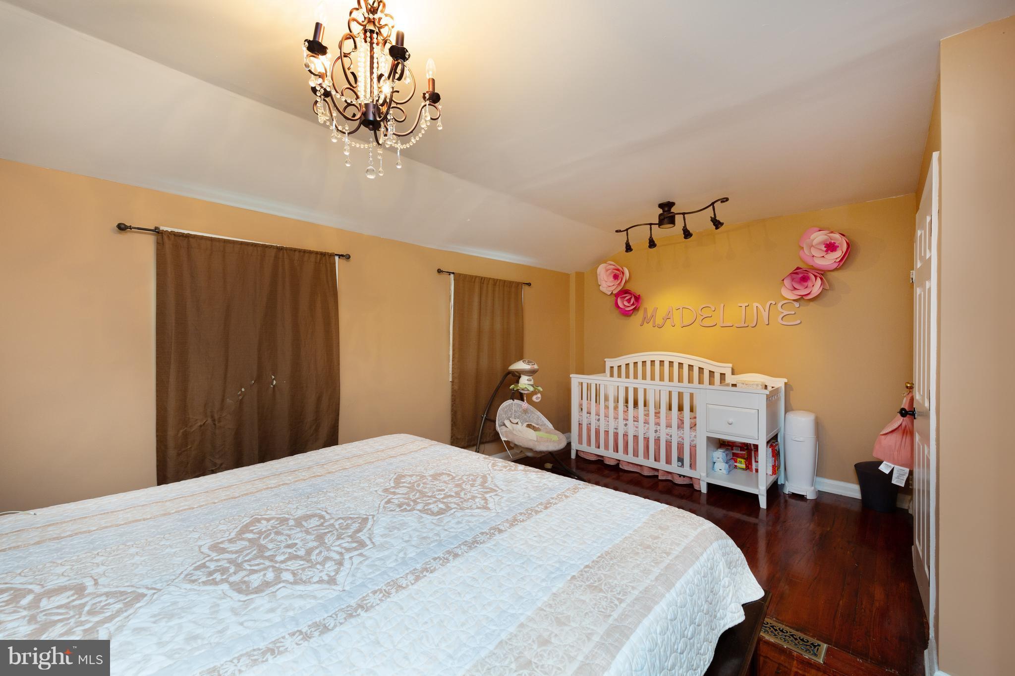 CHARLESMONT - Residential