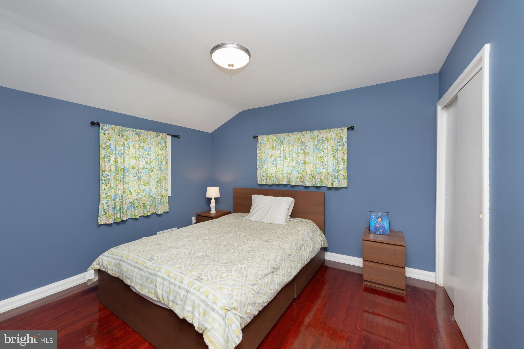 CHARLESMONT - Residential