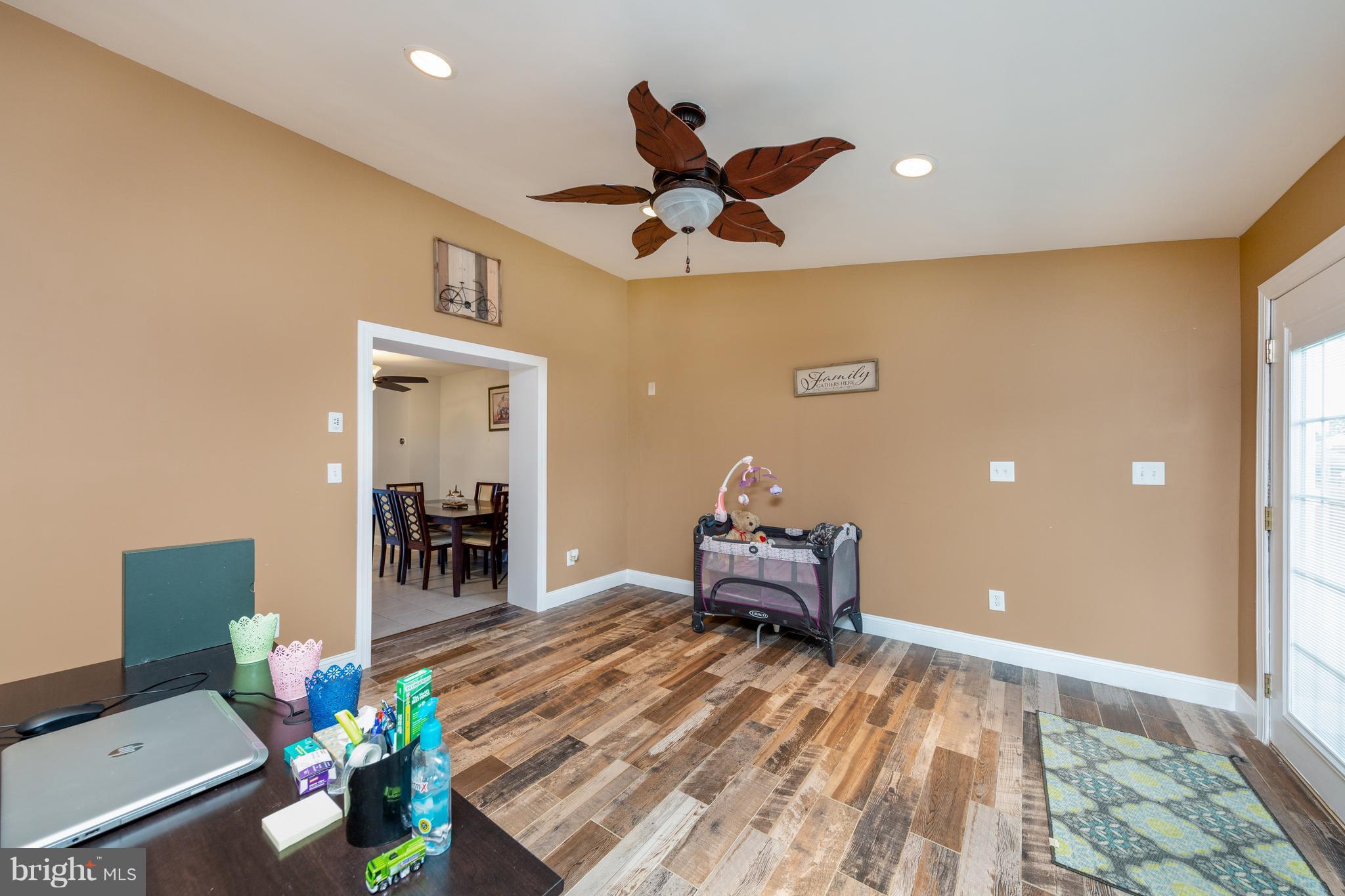 CHARLESMONT - Residential