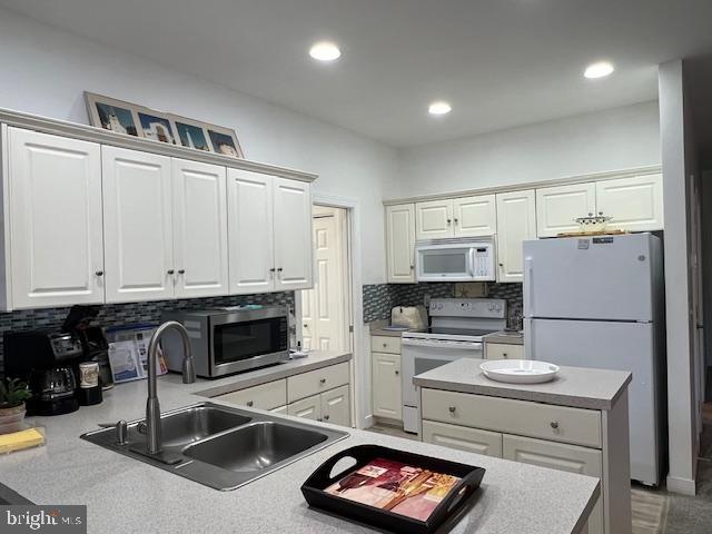 VILLAGE OF CINDERBERRY - Residential