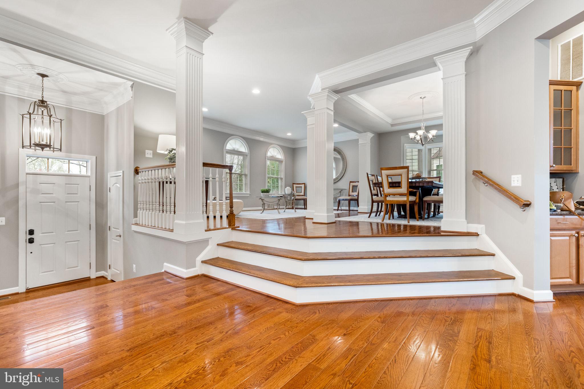 8106 ANGELO WAY