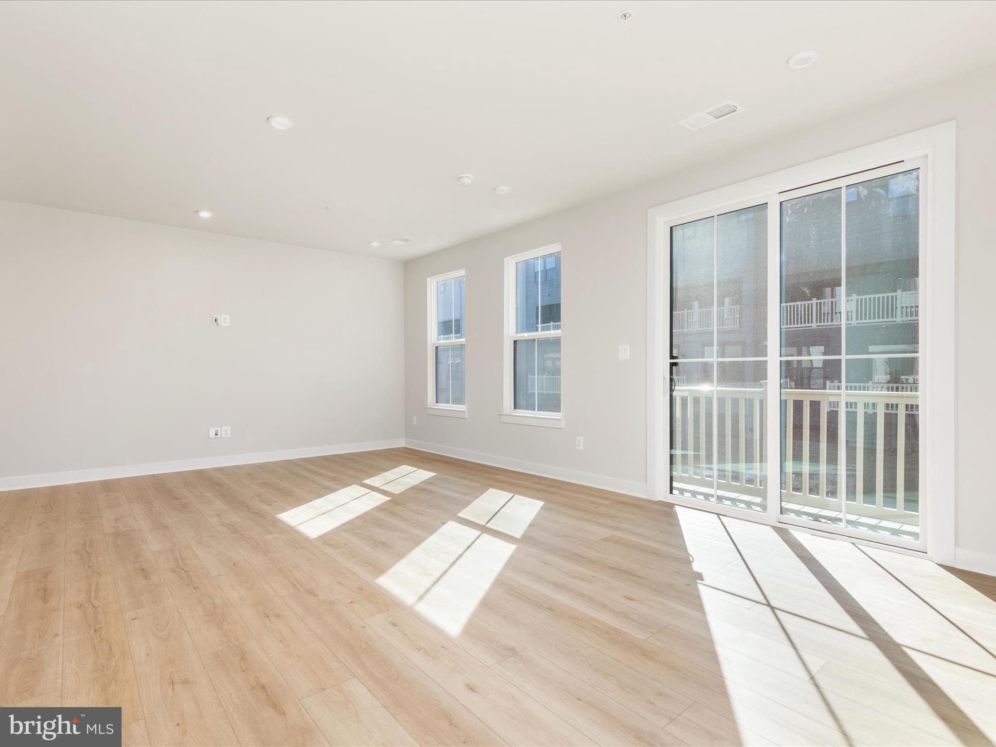 ELLIPSE AT WESTFIELDS - Residential Lease